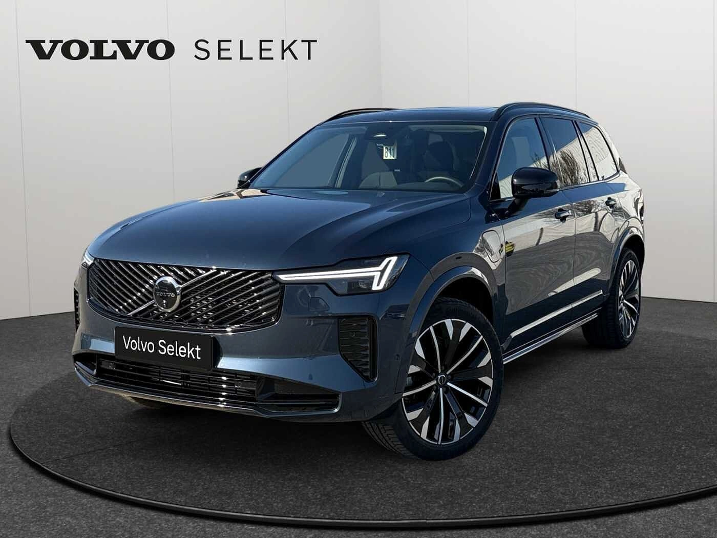 Volvo XC90 XC90 Plus, T8 AWD Plug-in Hybrid, Elektrisch/Benzin, Dark, 7 Sitze