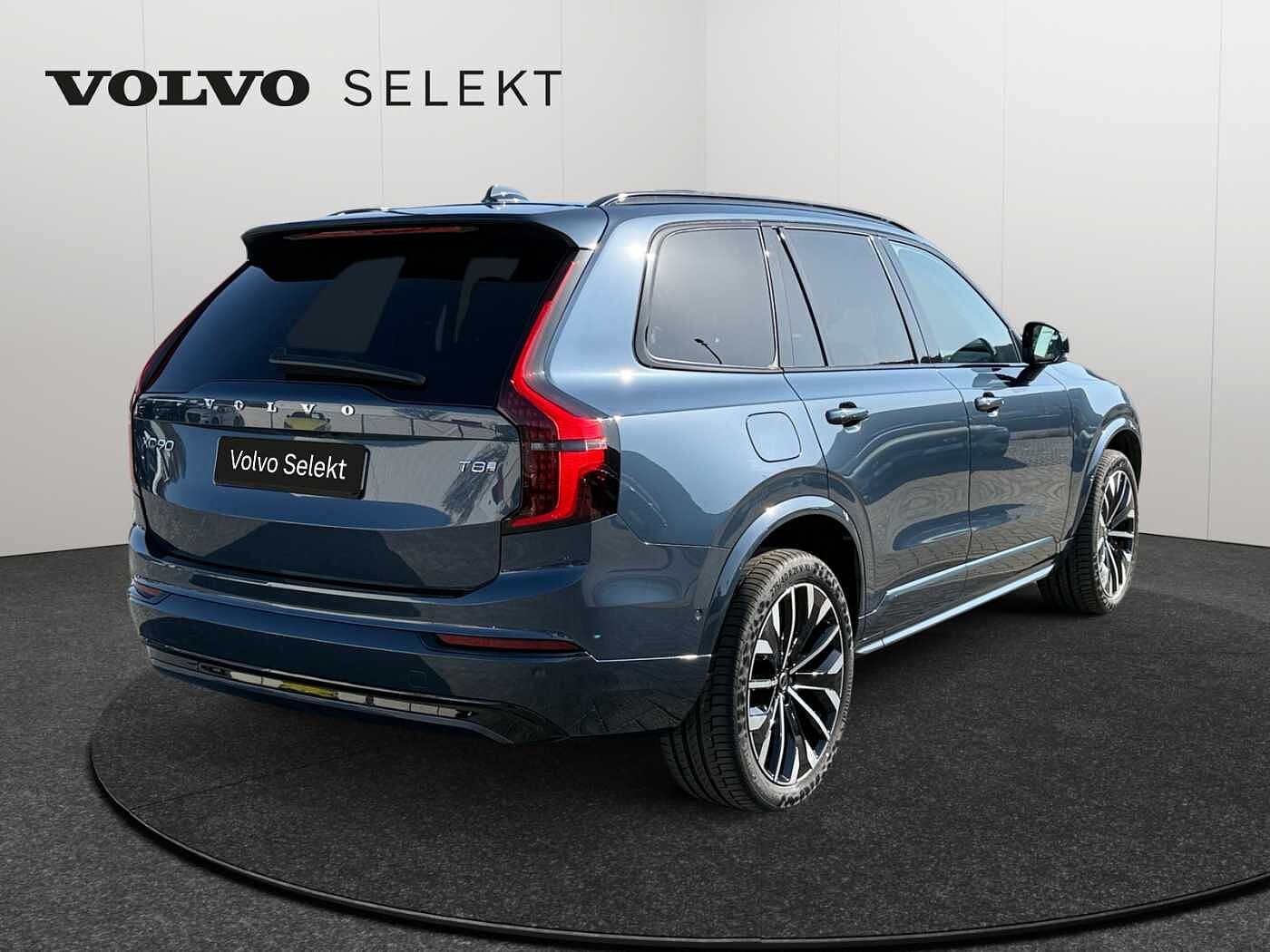 Volvo XC90 XC90 Plus, T8 AWD Plug-in Hybrid, Elektrisch/Benzin, Dark, 7 Sitze