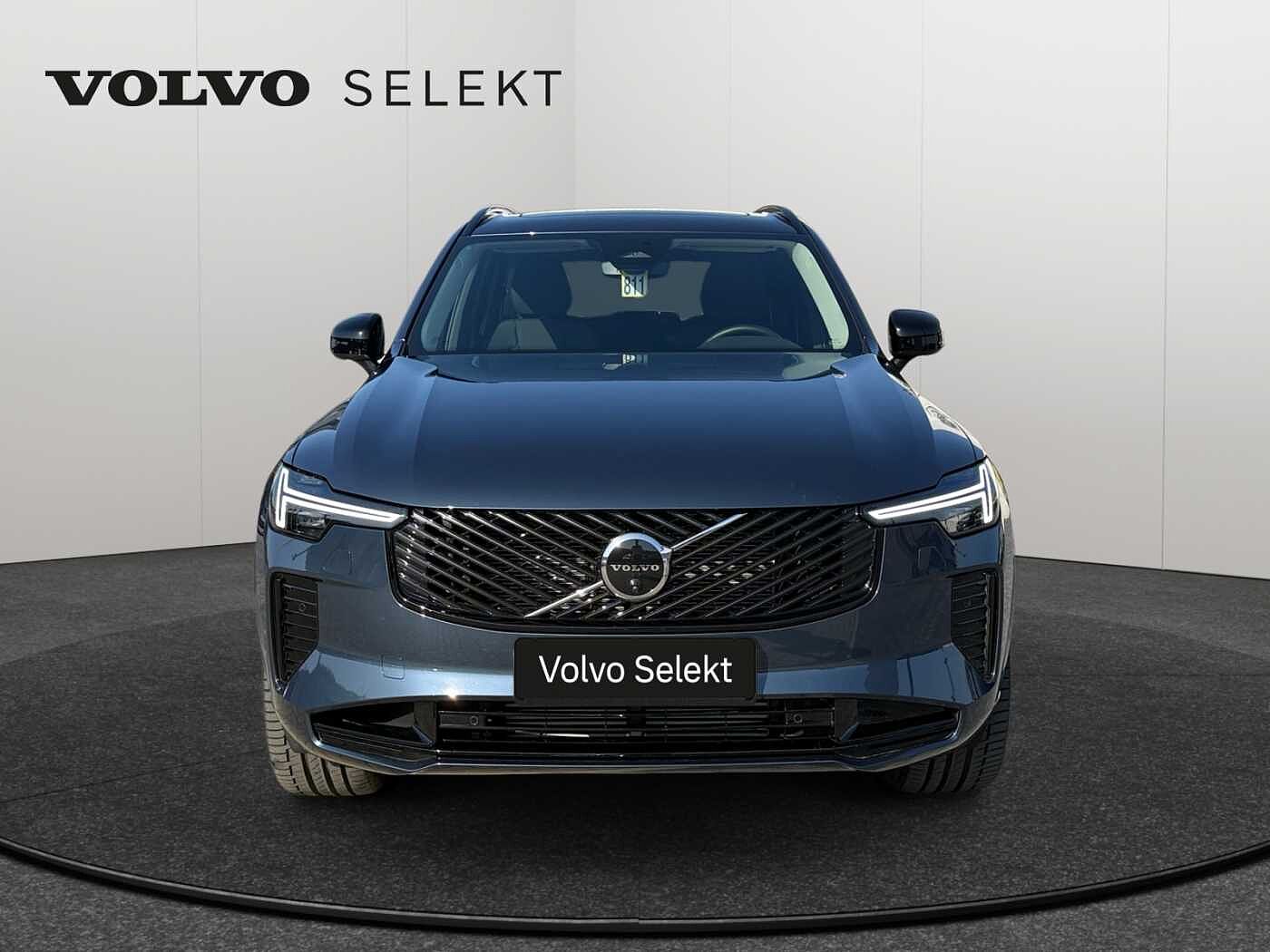 Volvo XC90 XC90 Plus, T8 AWD Plug-in Hybrid, Elektrisch/Benzin, Dark, 7 Sitze