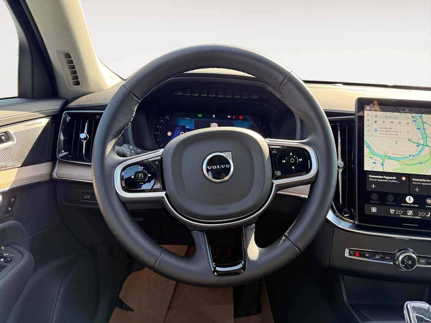 Volvo XC90 XC90 Plus, T8 AWD Plug-in Hybrid, Elektrisch/Benzin, Dark, 7 Sitze