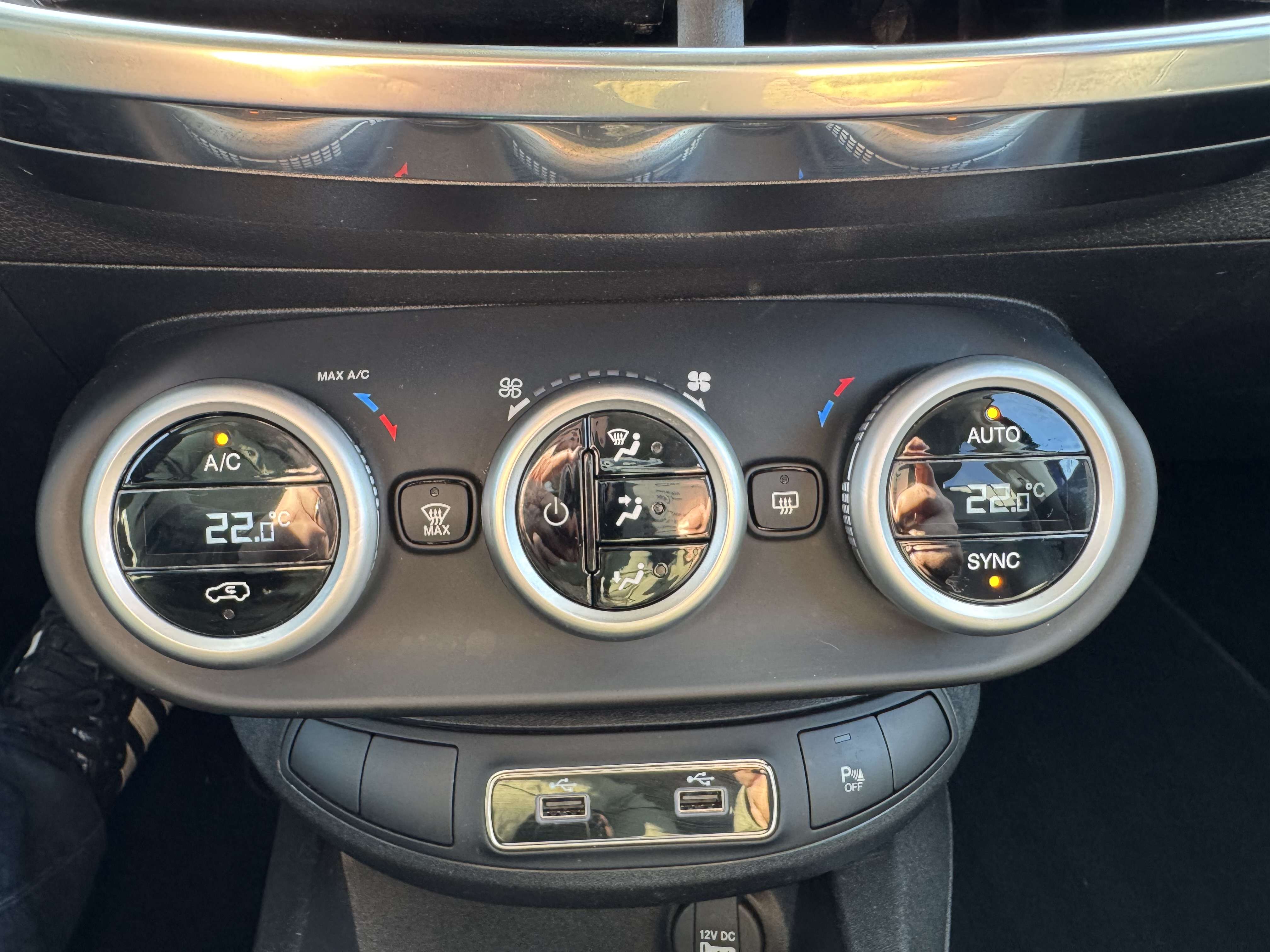 Fiat 500X 1.3 T4 Lounge AUTO / NAV / CARPLAY / AIRCO / LED