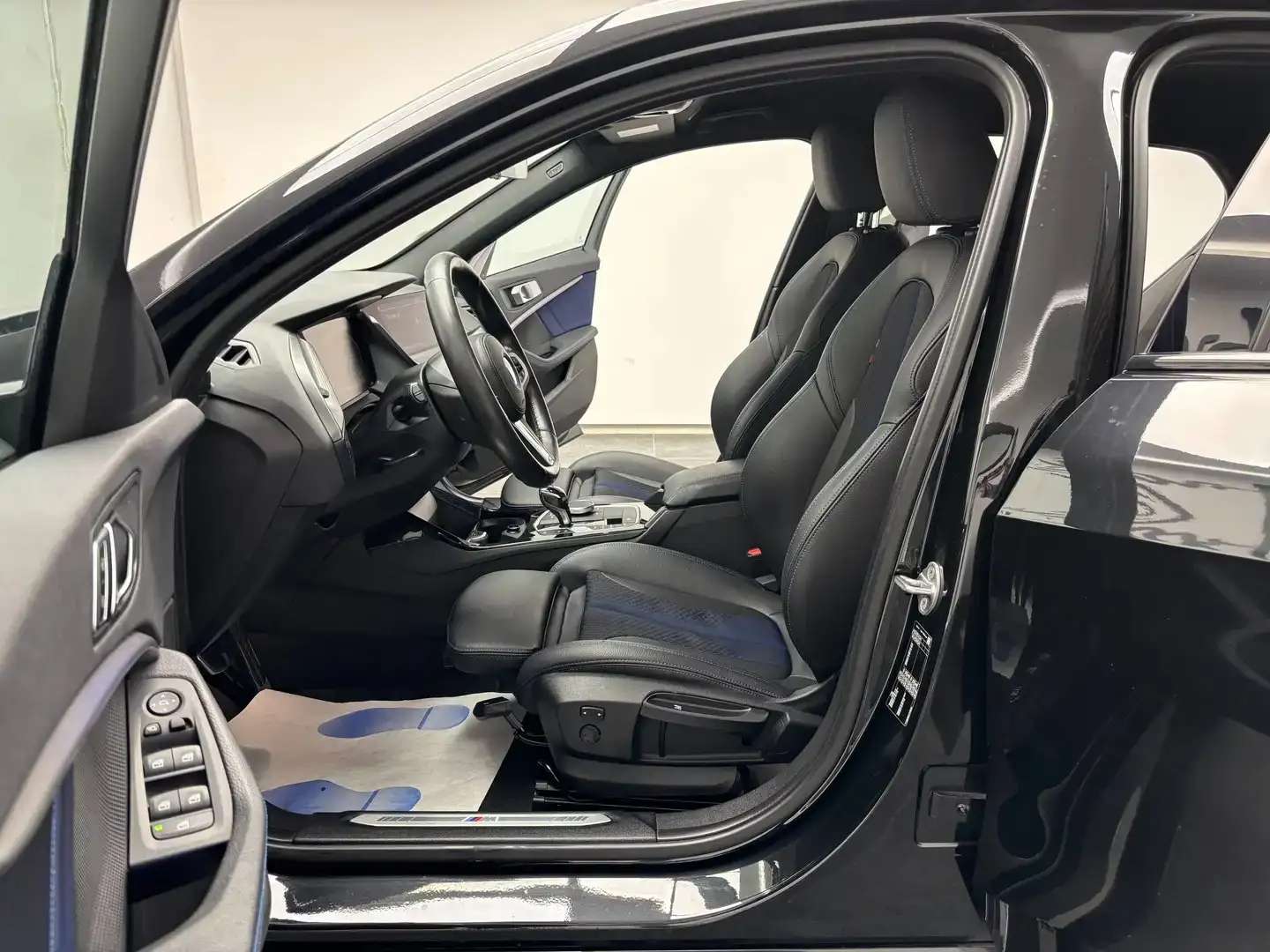 BMW 118 iA *PACK M*CARPLAY*FULL LED*1ER PROPRIO*GARANTIE*
