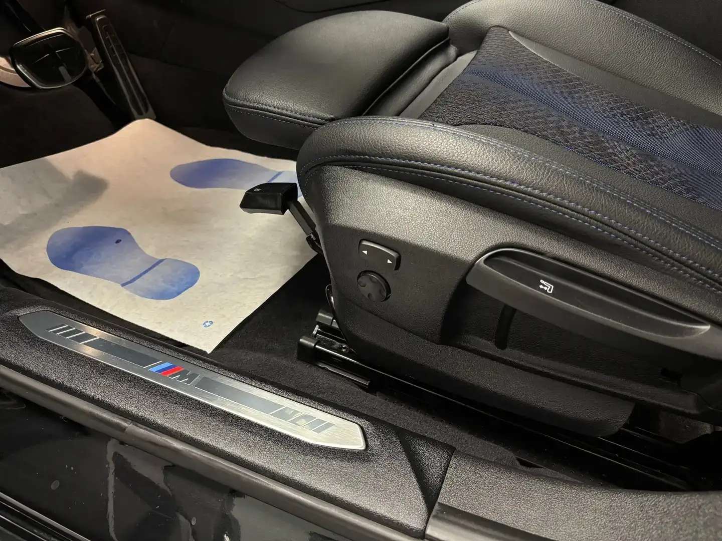 BMW 118 iA *PACK M*CARPLAY*FULL LED*1ER PROPRIO*GARANTIE*