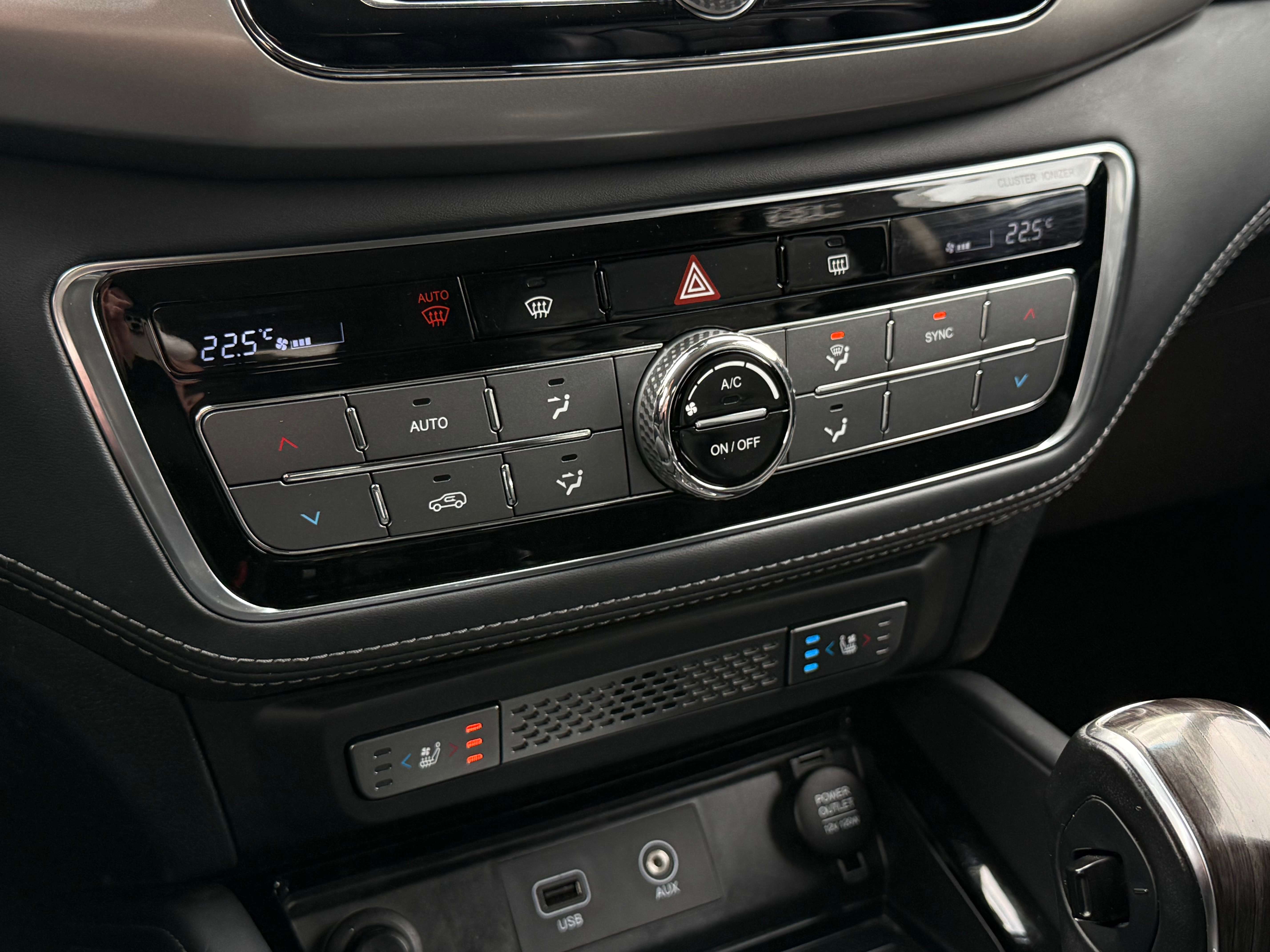 SsangYong Rexton Rexton 2.2 RX220e-Xdi 2WD Sapphire CAMERA LINE ASS
