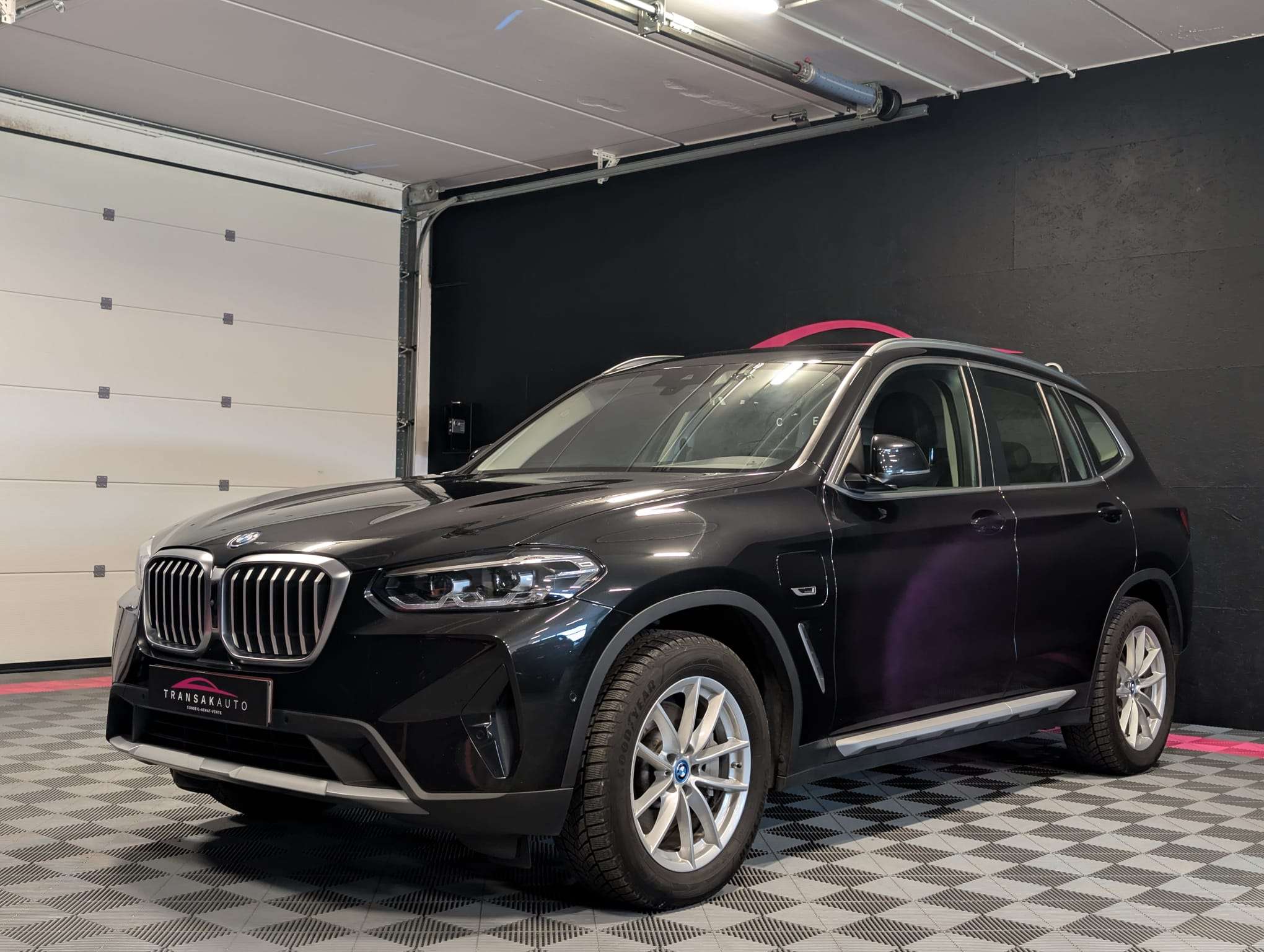 BMW X3 PHEV 2.0iA xDrive30e — Caméra 360 — Cuir — CarPlay — Attelage