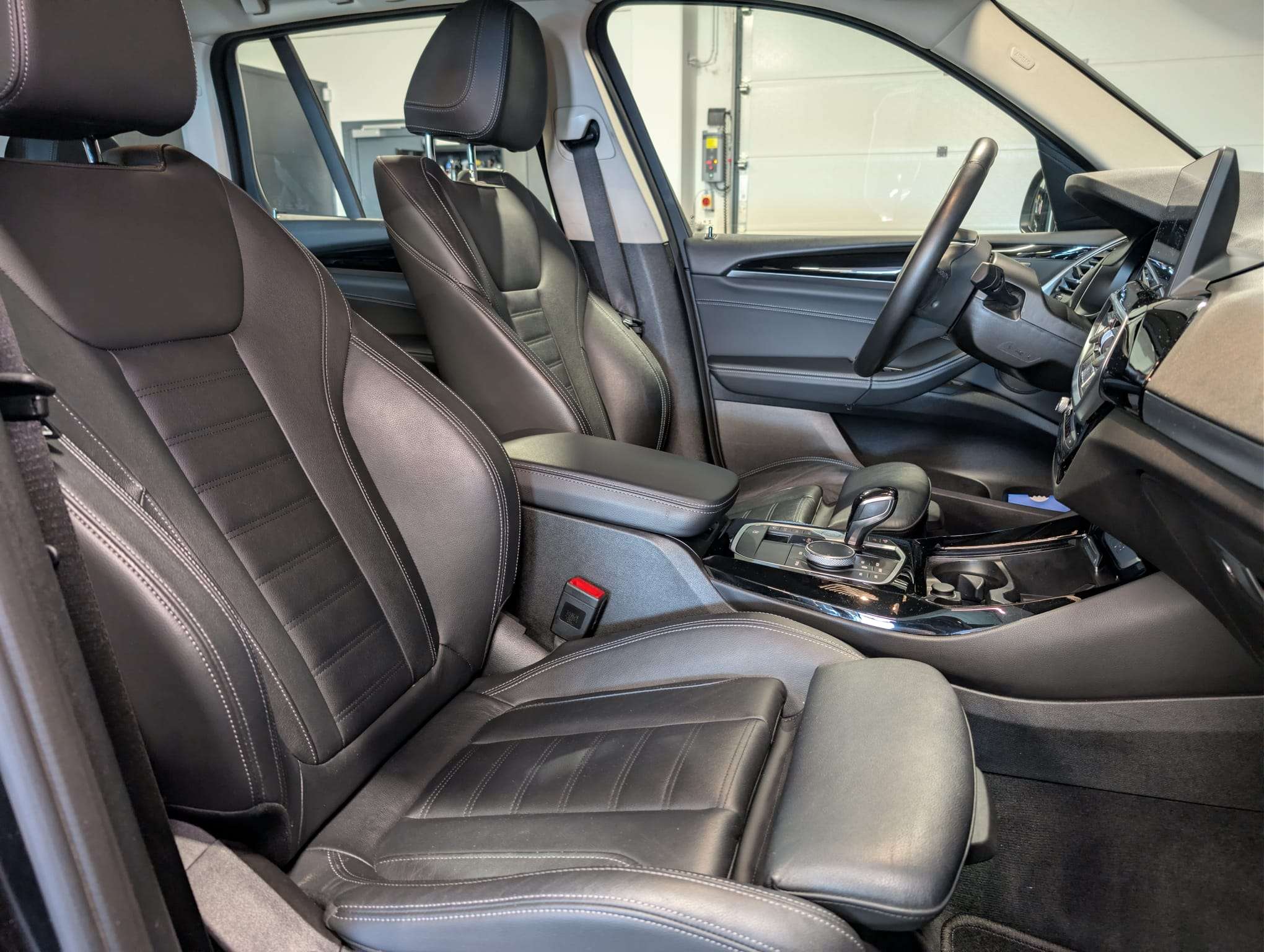 BMW X3 PHEV 2.0iA xDrive30e — Caméra 360 — Cuir — CarPlay — Attelage