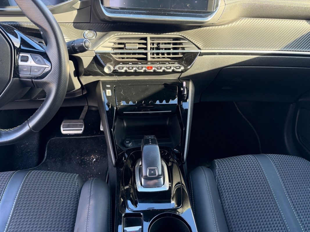Peugeot 208 II 1.2 PureTech 130ch S&S GT EAT8