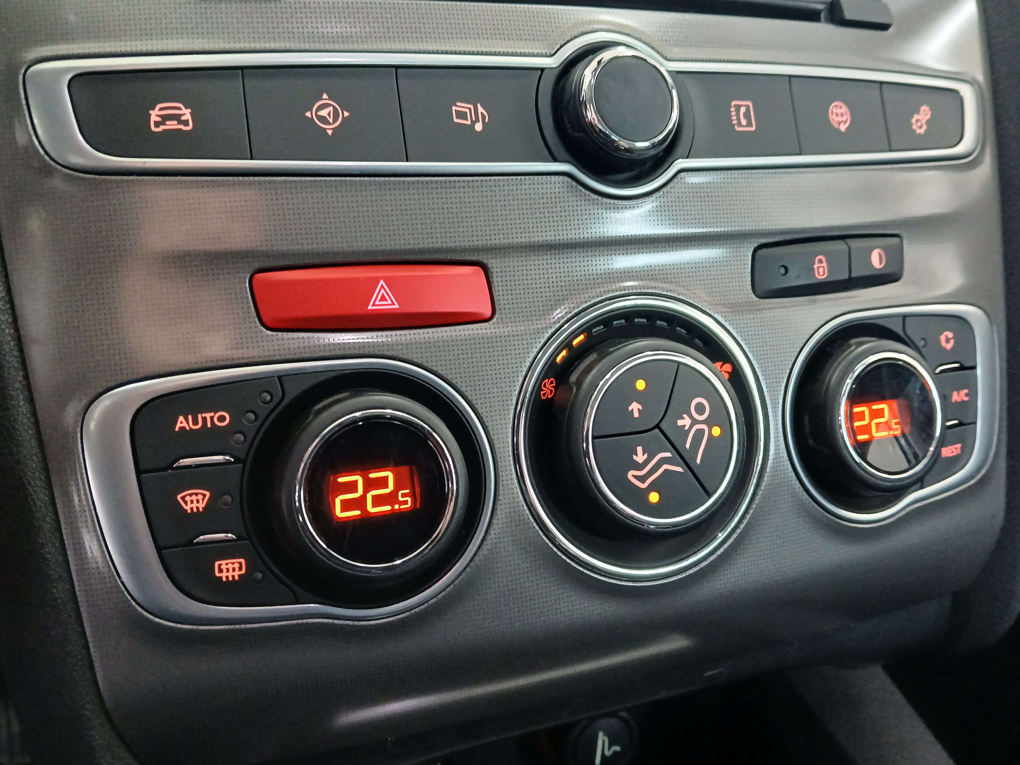 Citroen C4 1200 TURBO 110CV/VENDUE SANS CT NI GARANTIE/EXPORT