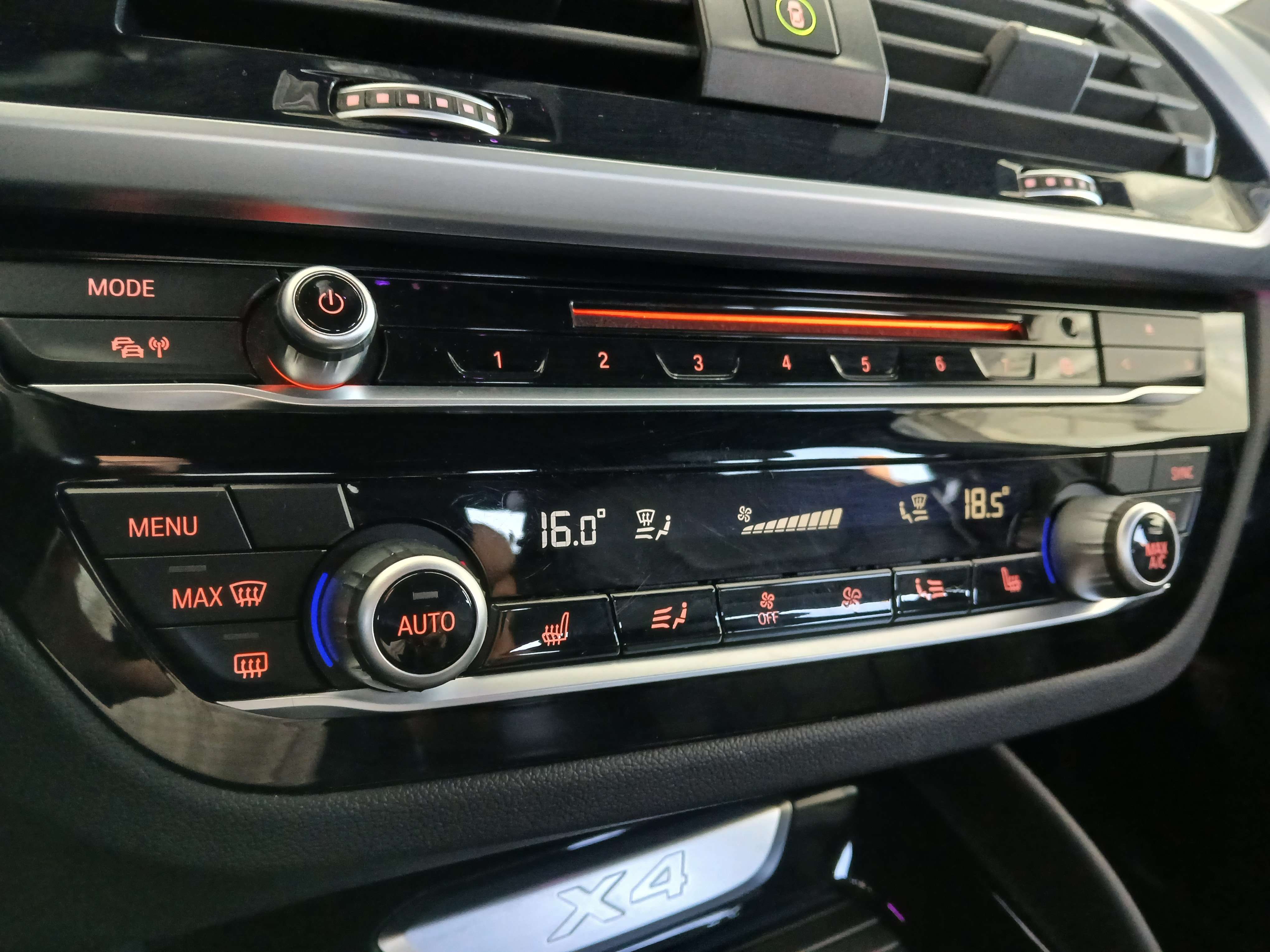 BMW X4 2.0iAS xDrive.// GARANTIE 12 MOIS // SUPERBE ETAT