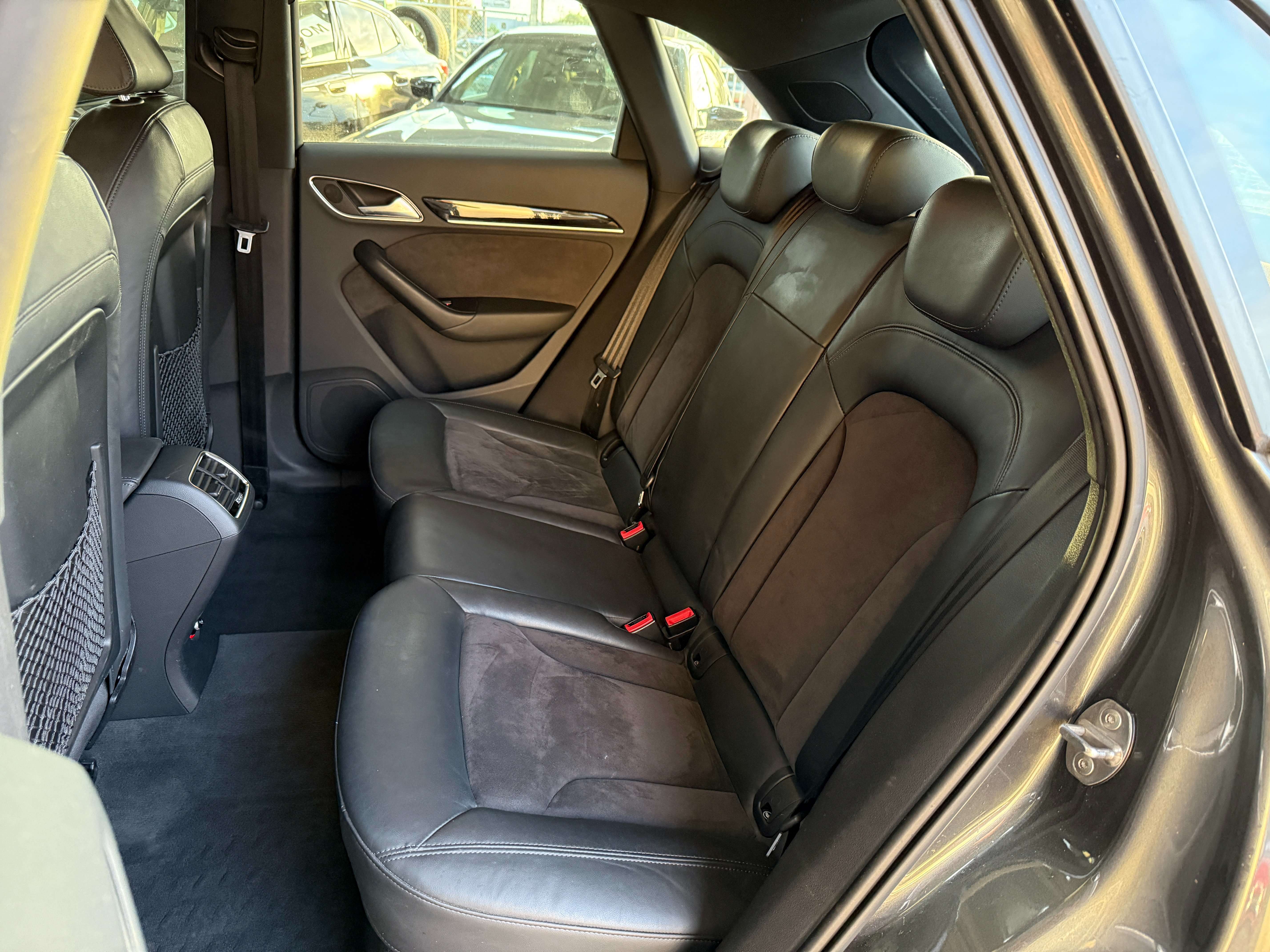 Audi RS Q3 RS Q3 2.5 TFSI Quattro S tronic_1ERPROP_CAMERA_