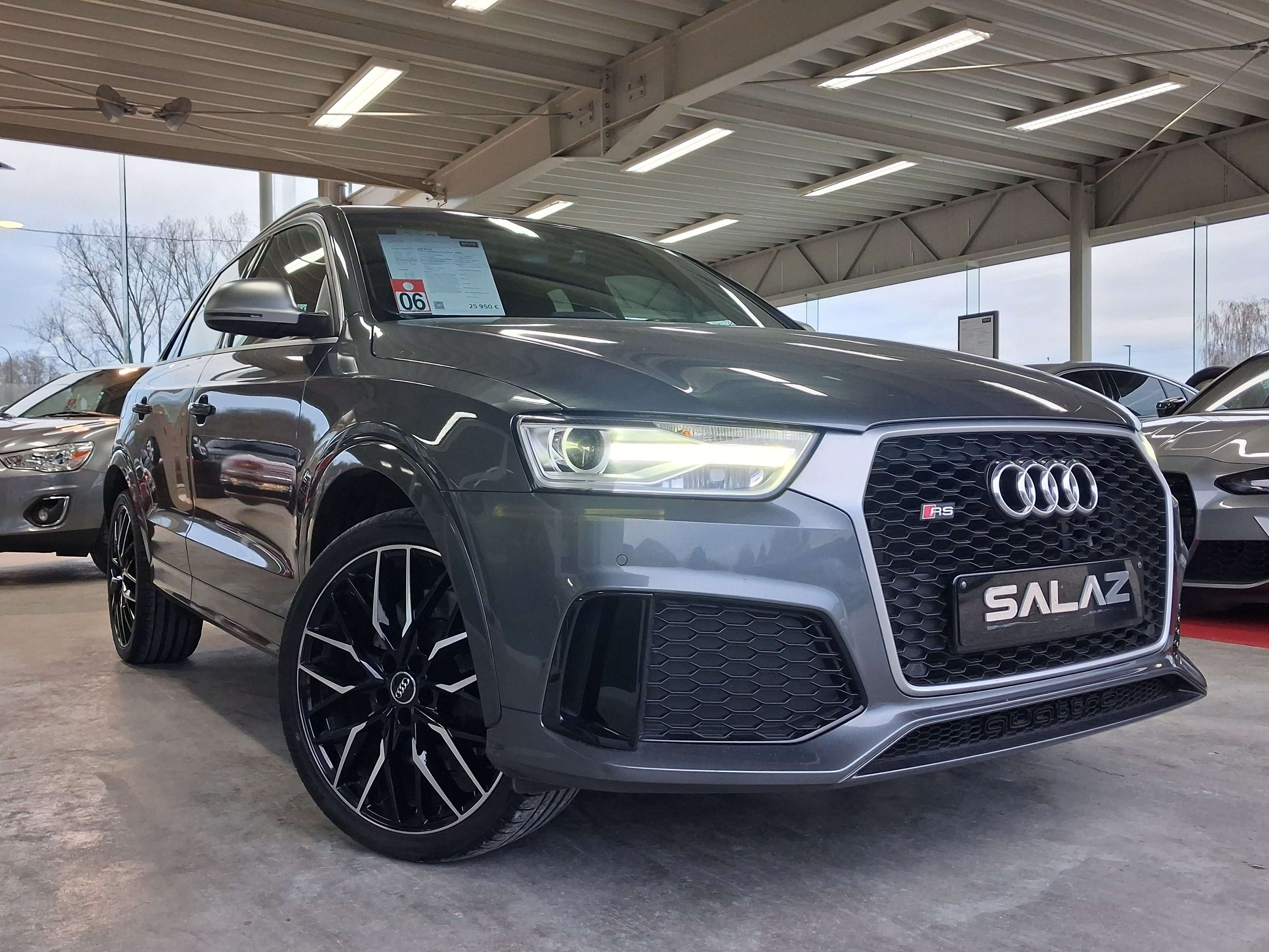 Audi RS Q3 RS Q3 2.5 TFSI Quattro S tronic_1ERPROP_CAMERA_