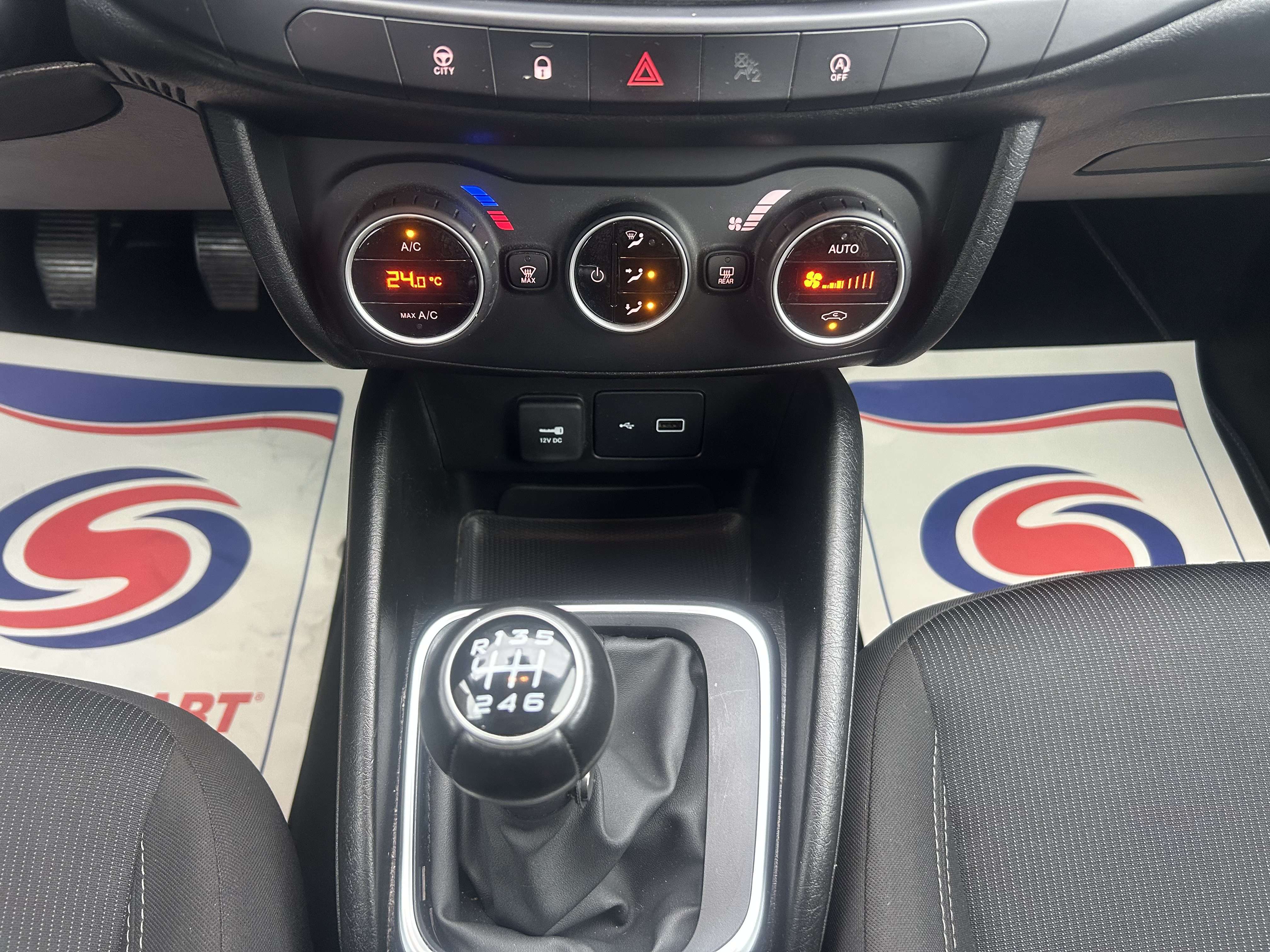 Fiat Tipo SW 1.6 MultiJet Mirror S **REGULATEUR/CAMERA/GPS**