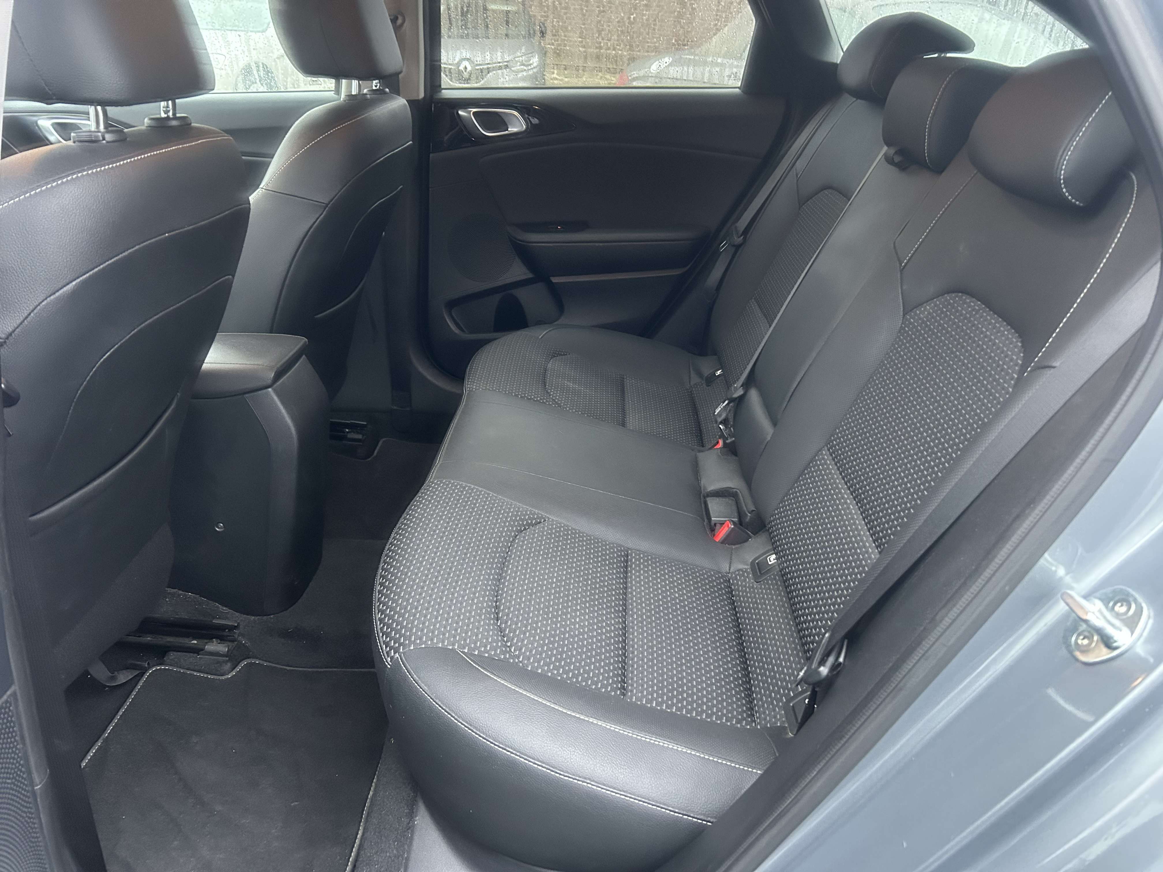 Kia Ceed SW / cee'd SW 1.6 CRDi MHEV Business Line 1er proprio carnet