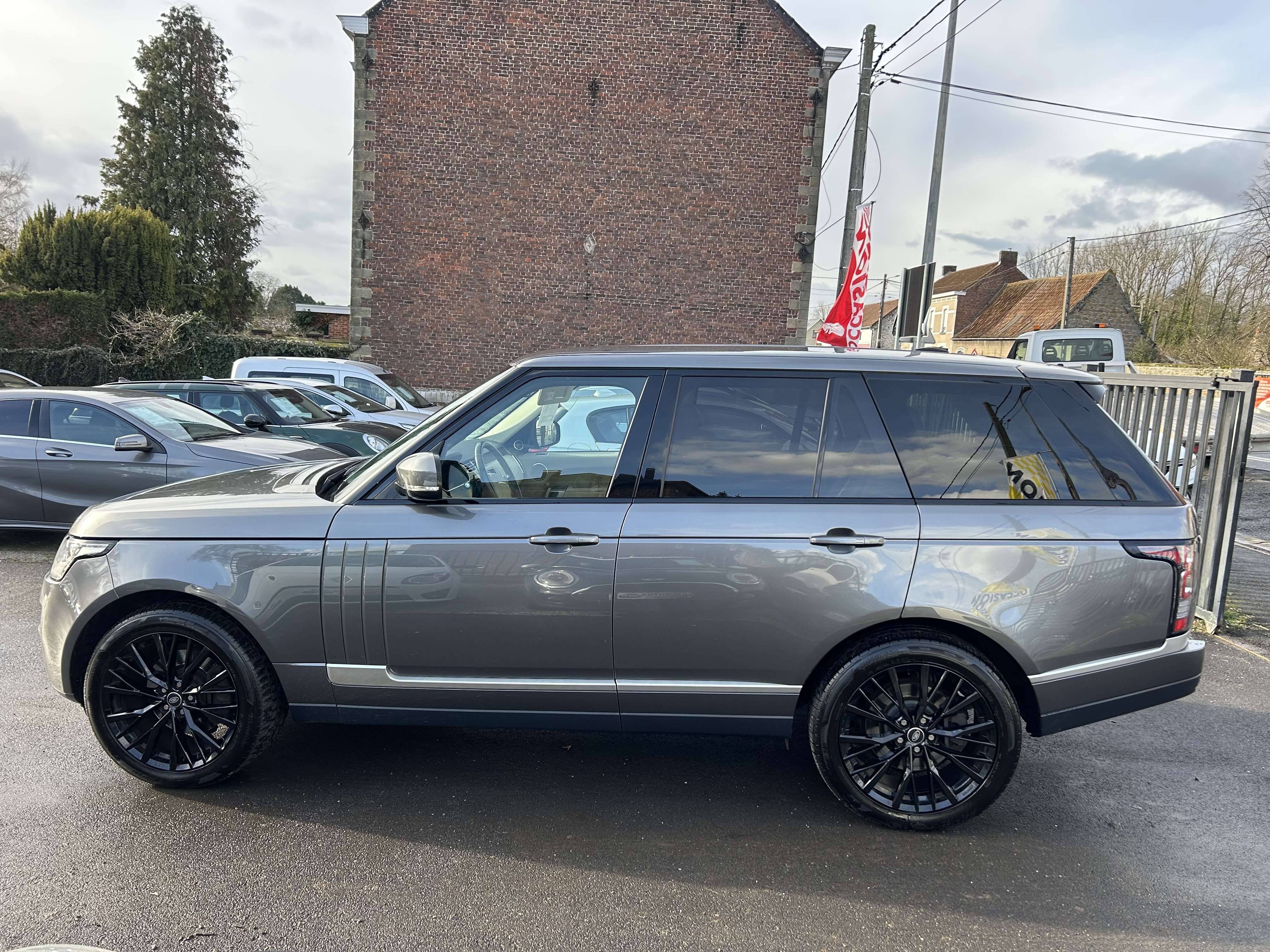 Land Rover Range Rover 3.0 TDV6 Vogue avec carnet d'entretien complet