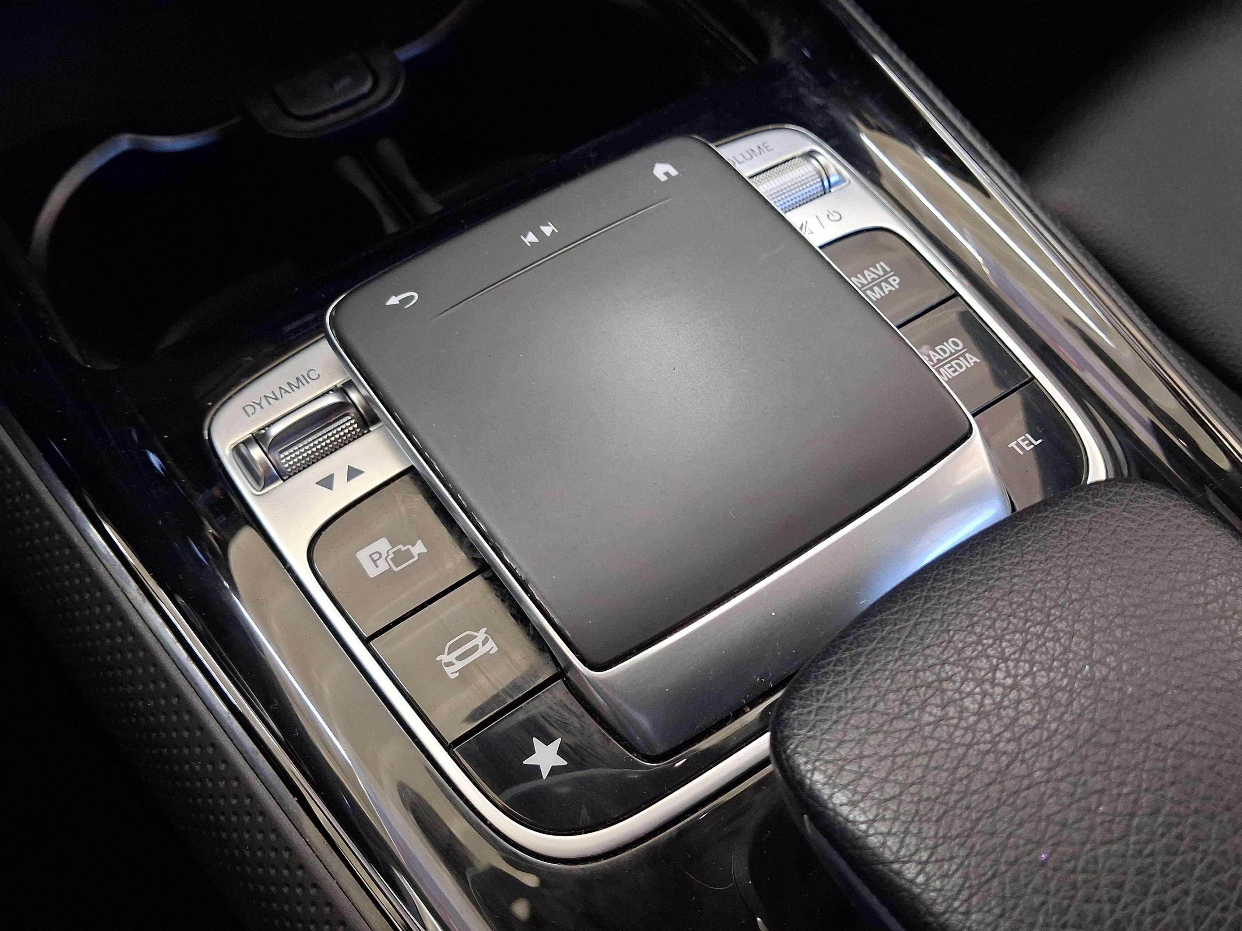 Mercedes-Benz B 180 B 180 d 7G-DCT / NAVI / CAMERA / JANTES / GARANTIE