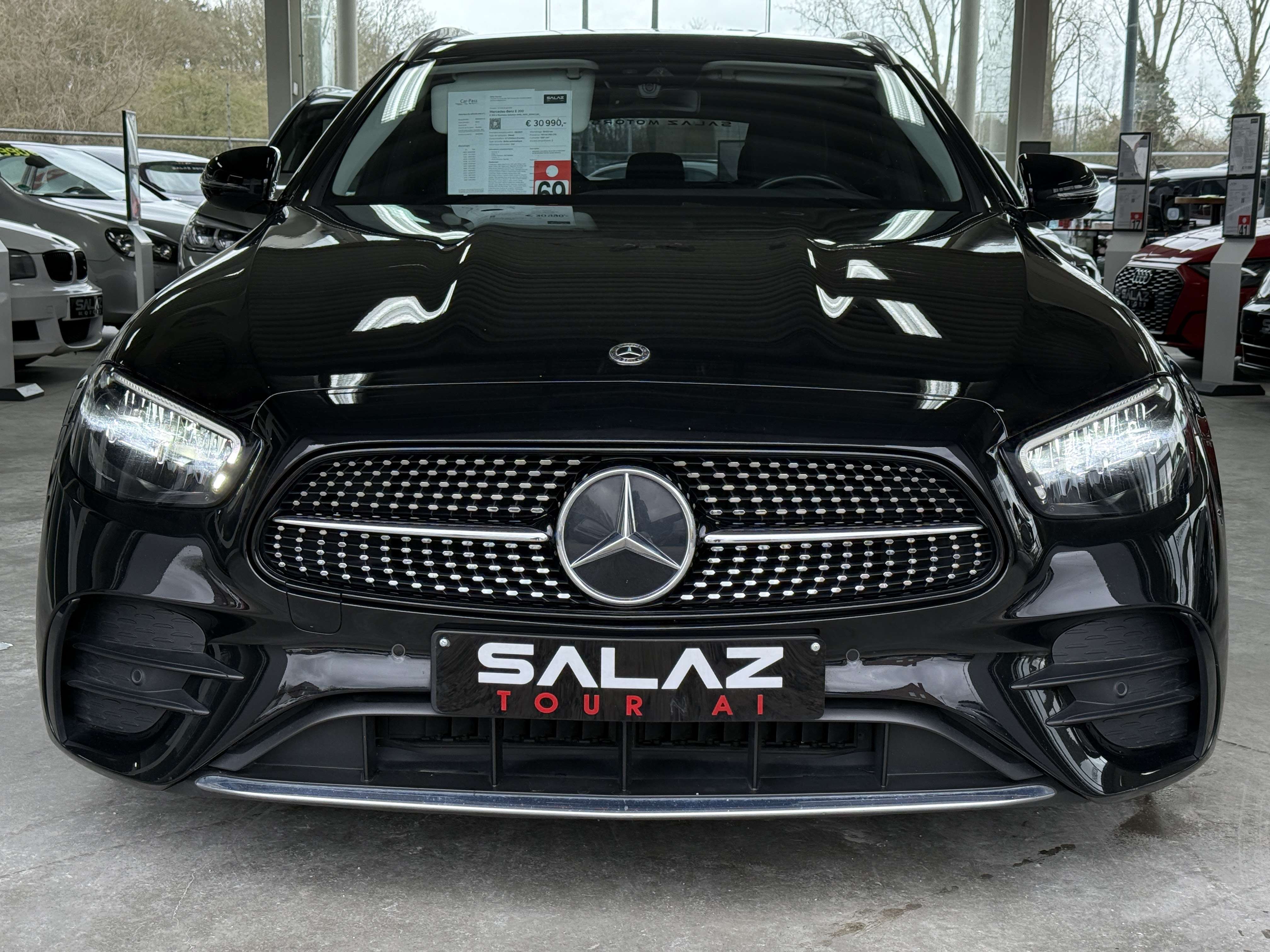 Mercedes-Benz E 200 E 200 d Business Solution AMG_NAVI_SEMICUIR_