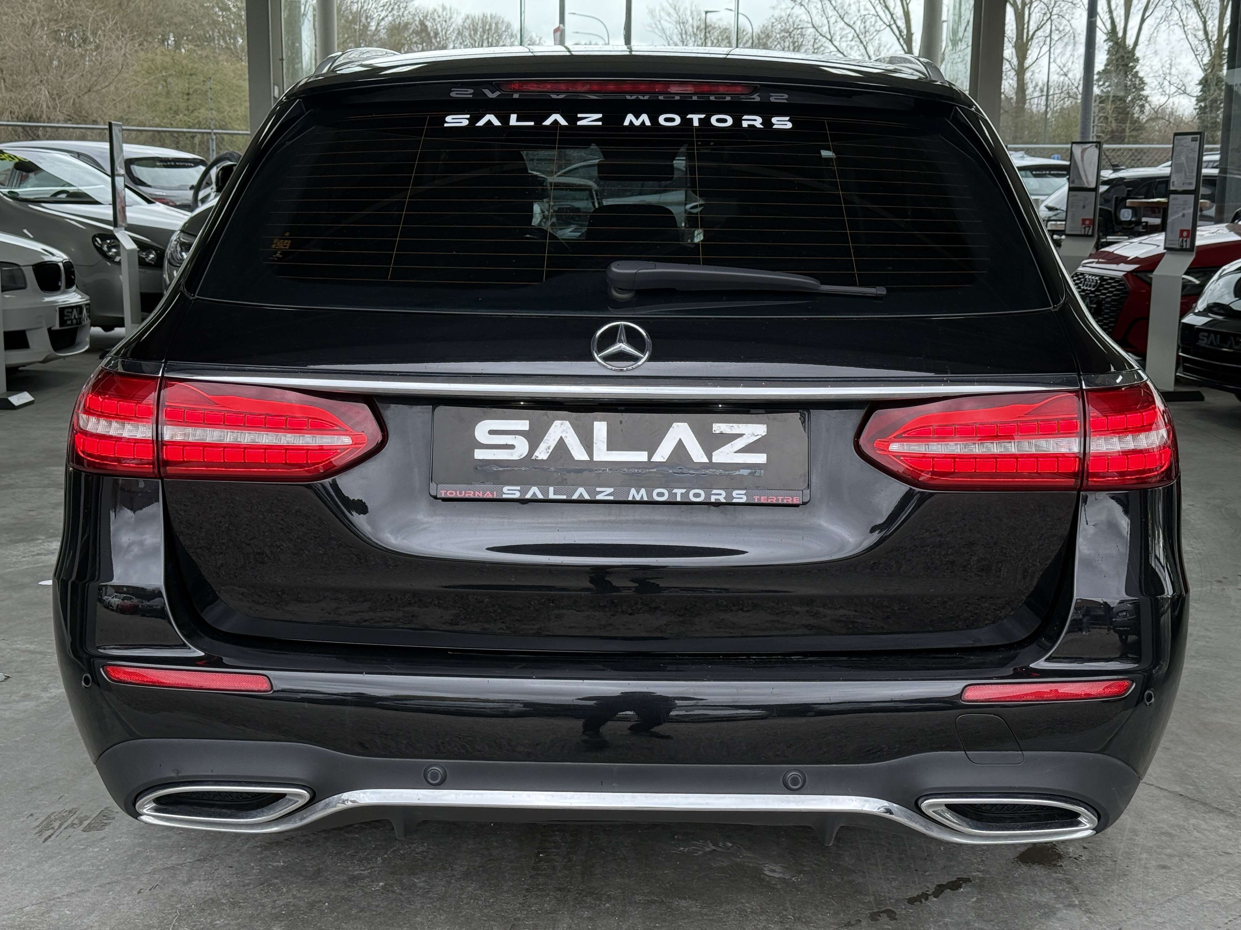 Mercedes-Benz E 200 E 200 d Business Solution AMG_NAVI_SEMICUIR_