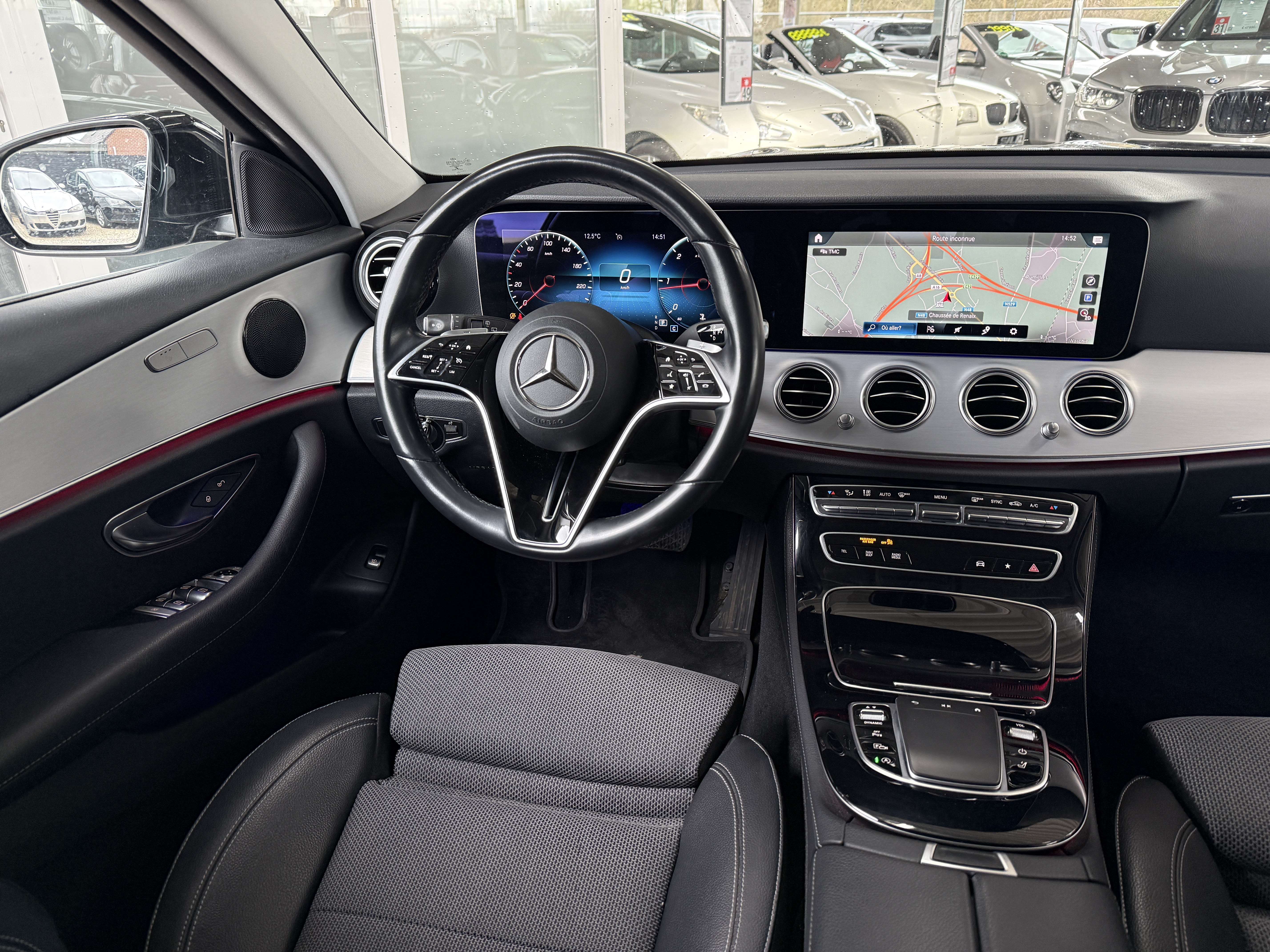 Mercedes-Benz E 200 E 200 d Business Solution AMG_NAVI_SEMICUIR_