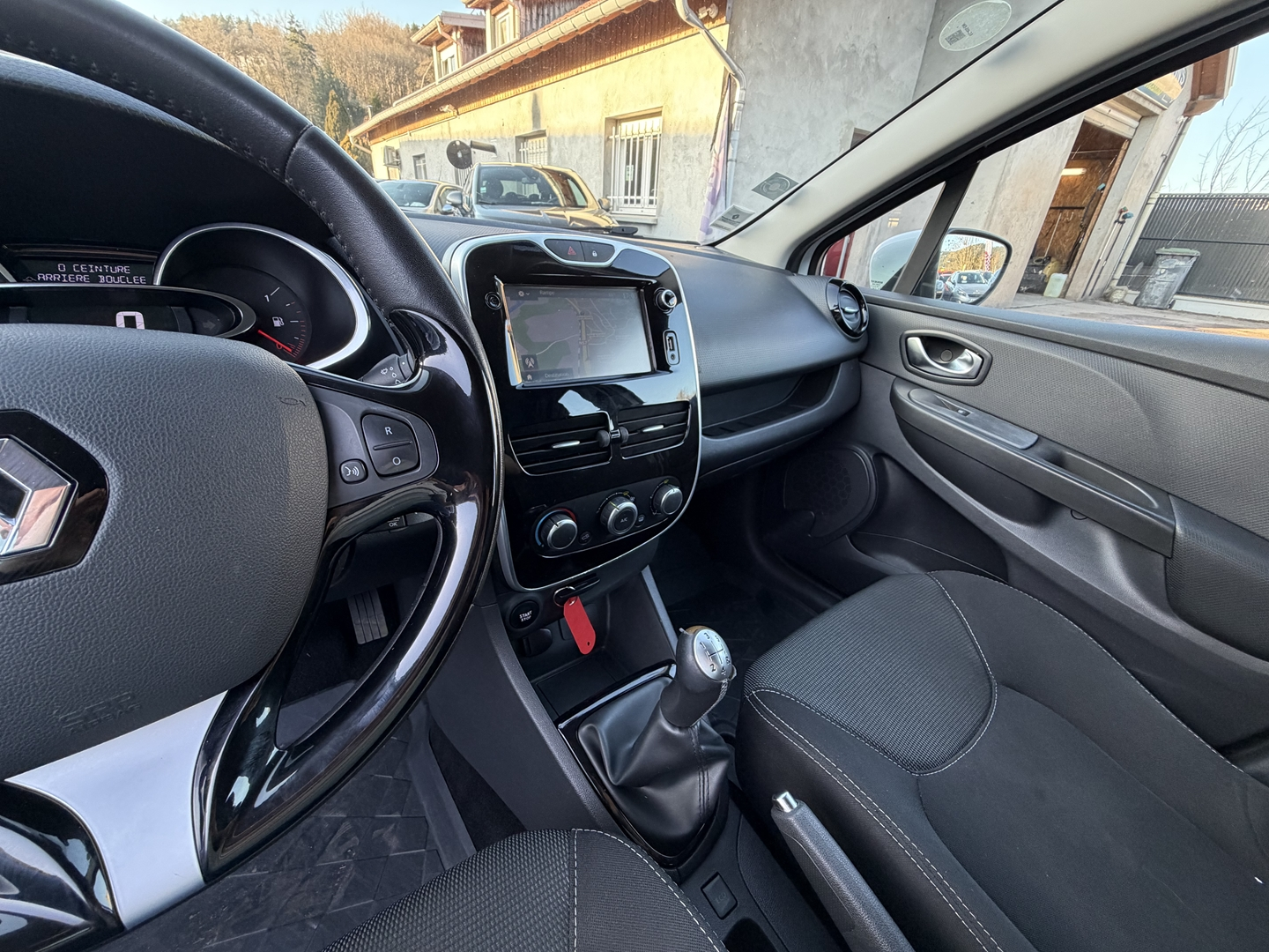 Renault CLIO IV 1.5 DCI 90CH ENERGY BUSINESS 82G 5P