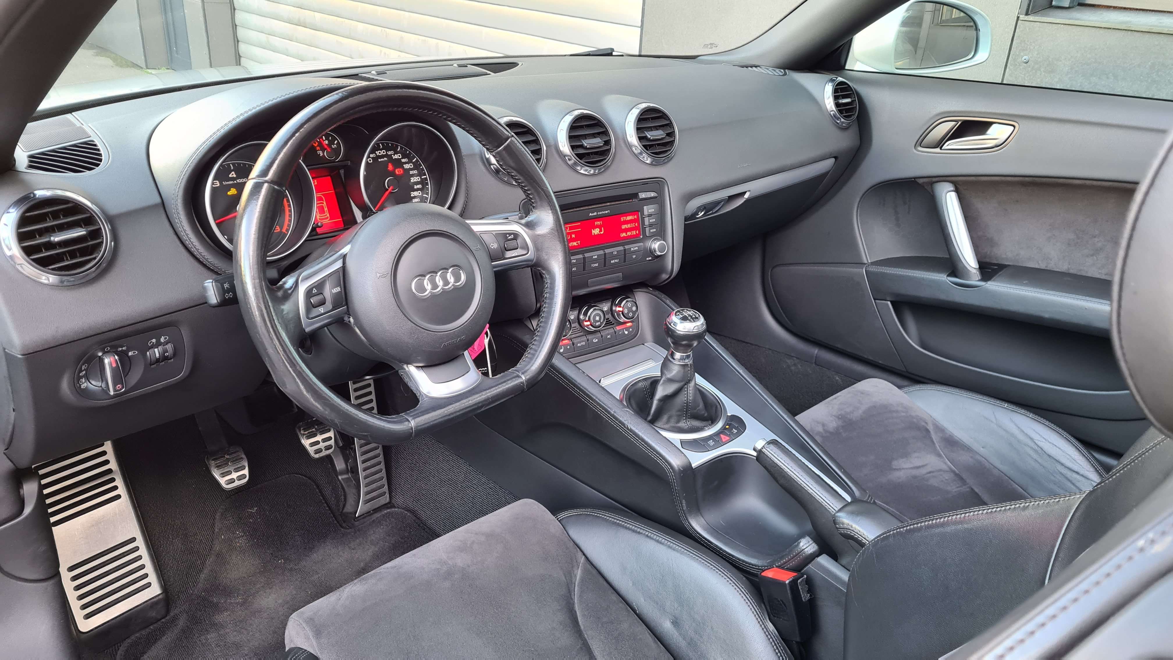 Audi TT Roadster 2.0 TFSI S line