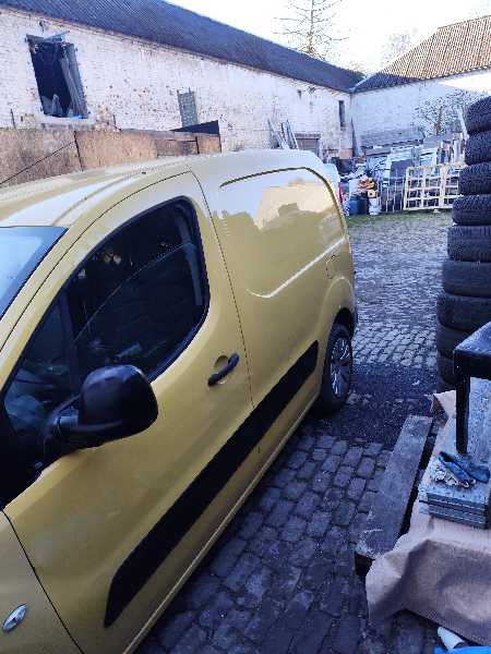 Citroen Berlingo II COURT HDI 90 FAP CONFORT