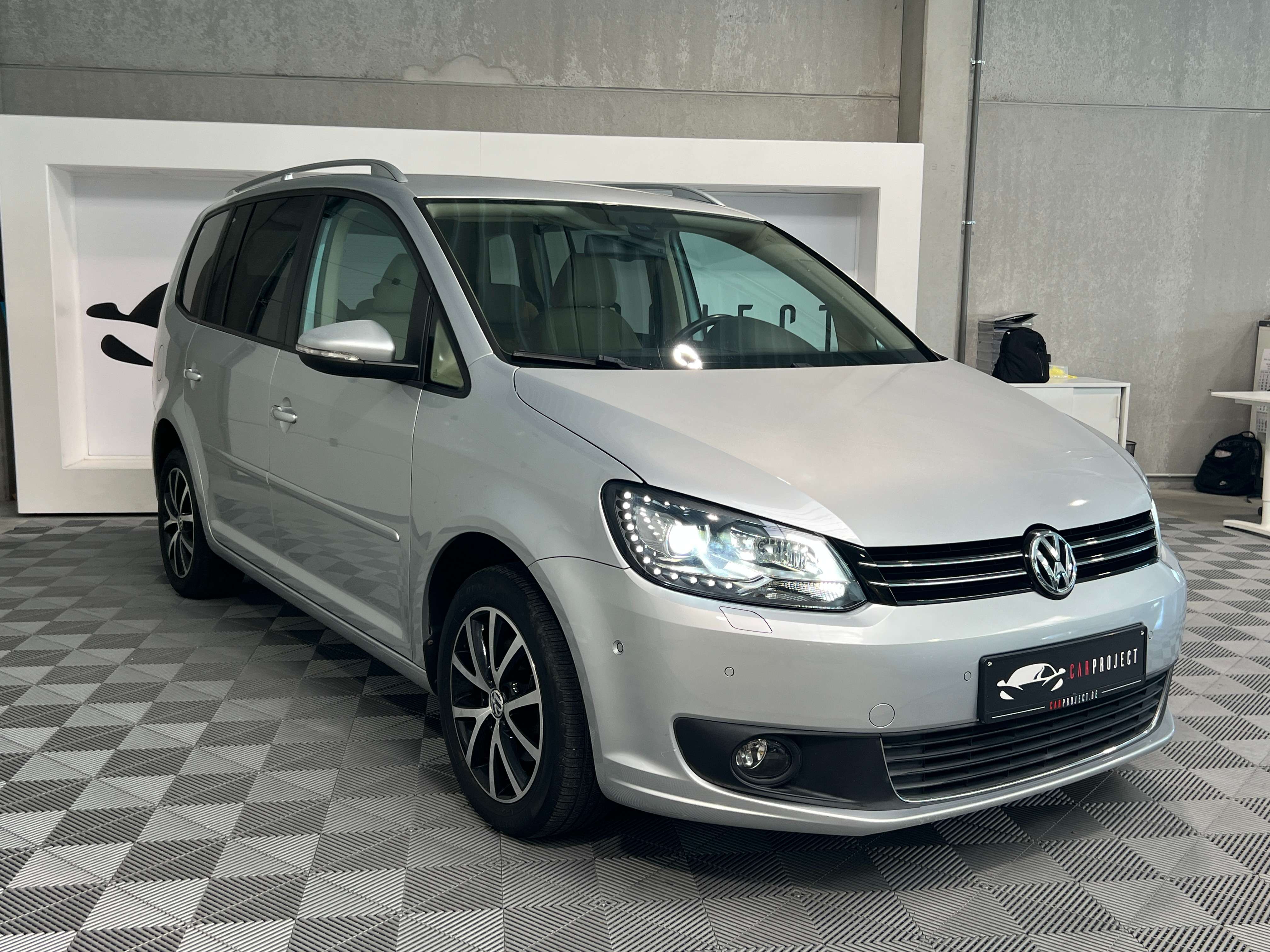 Volkswagen Touran 1.4 TSI Highline DSG/CLIM AUTO/ PDC AV+ARR+CAM/