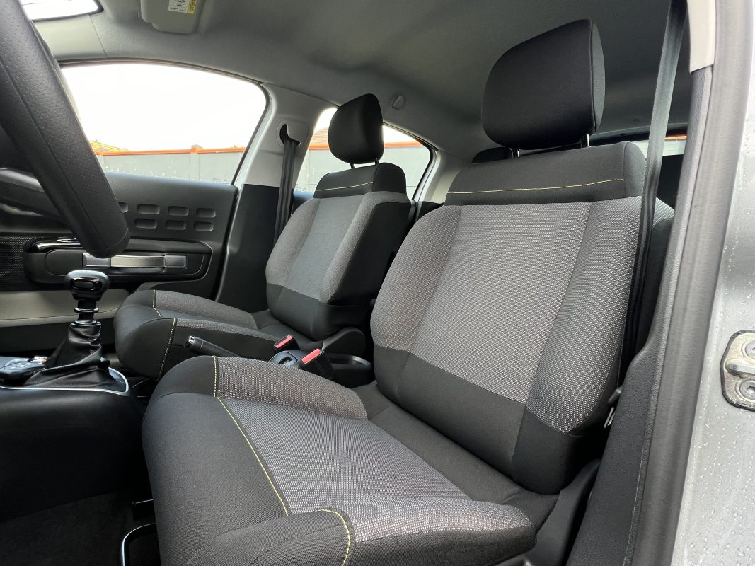 Citroen C3 II PHASE 2 SHINE 1.2 110 Cv 13 500 Kms / BVM6 APPLE CARPLAY & ANDROID - GARANTIE 1 AN