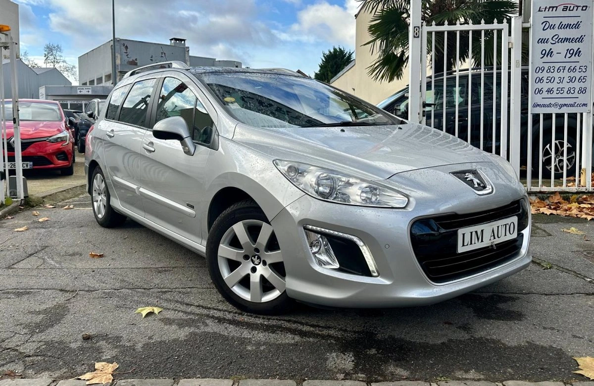 Peugeot 308 1.6 e-HDi 112 PACK FAMILY