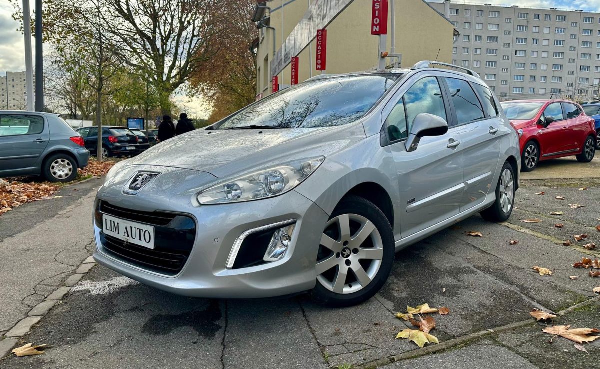 Peugeot 308 1.6 e-HDi 112 PACK FAMILY