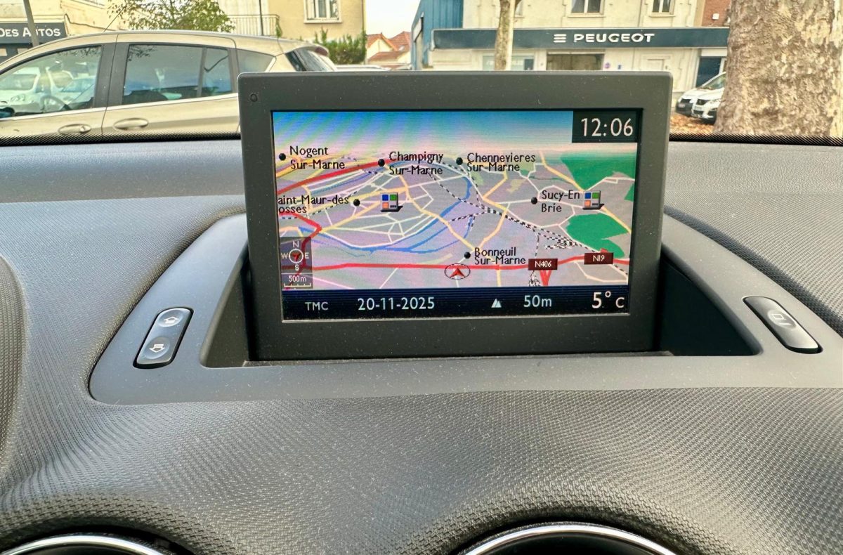 Peugeot 308 1.6 e-HDi 112 PACK FAMILY