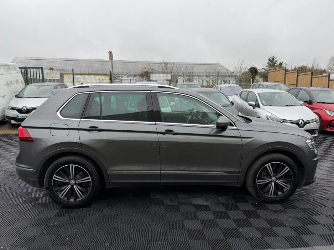 Volkswagen Tiguan 1.4 TSI 150 BLUEMOTION CARAT EXCLUSIVE DSG BVA ENTRETIEN COMPLET VW TOIT OUVRANT