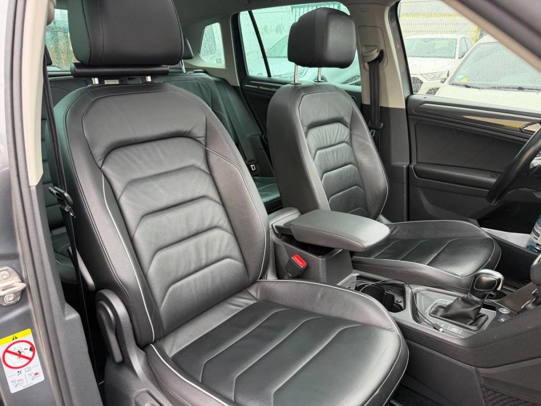 Volkswagen Tiguan 1.4 TSI 150 BLUEMOTION CARAT EXCLUSIVE DSG BVA ENTRETIEN COMPLET VW TOIT OUVRANT