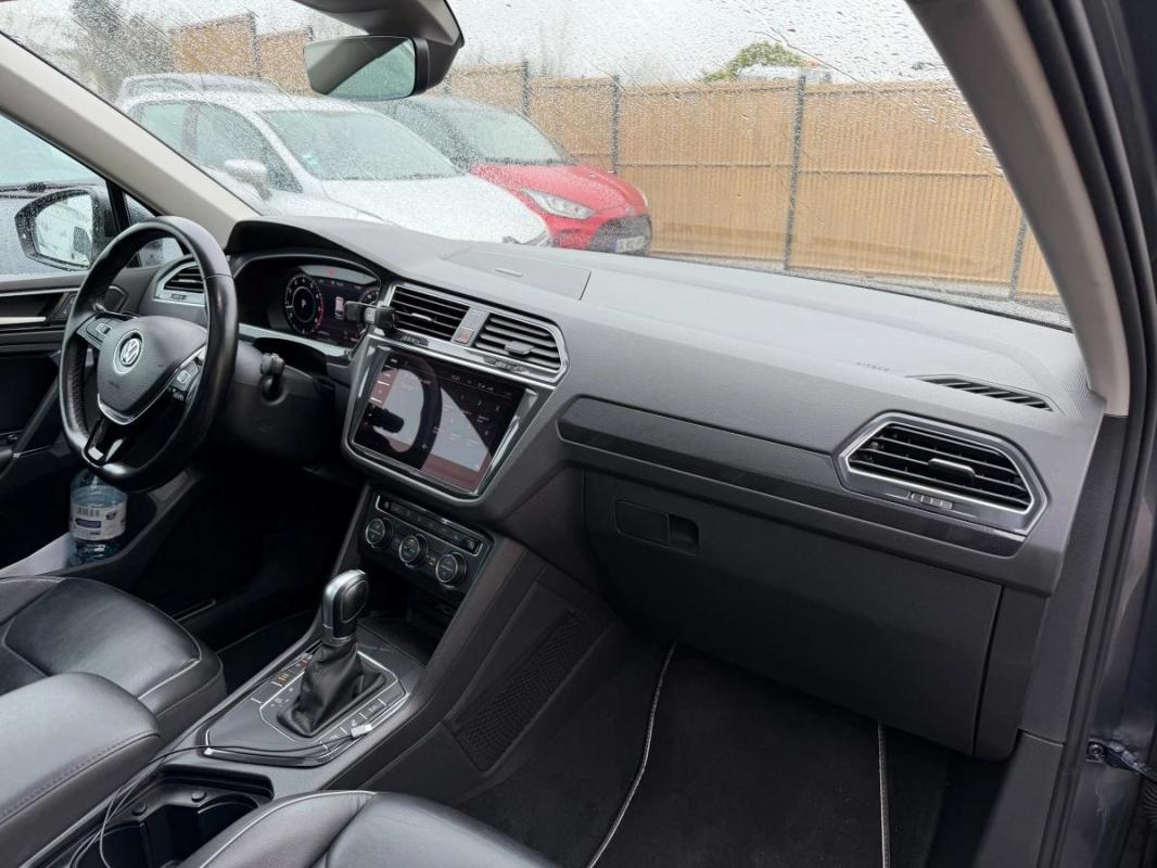 Volkswagen Tiguan 1.4 TSI 150 BLUEMOTION CARAT EXCLUSIVE DSG BVA ENTRETIEN COMPLET VW TOIT OUVRANT