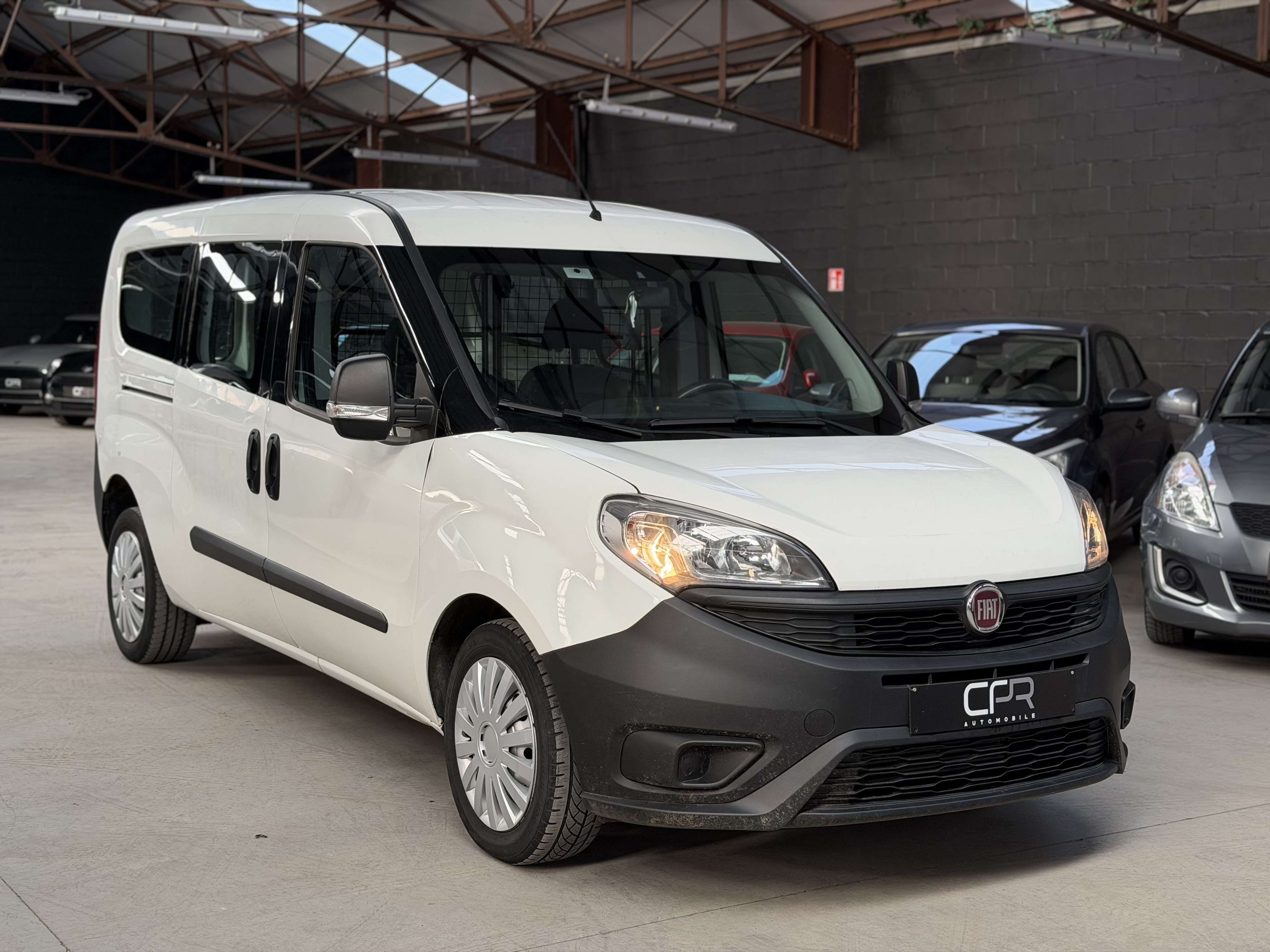 Fiat Doblo 1.3 D * UTILITAIRE * ATT REMORQUE * CLIM * BT