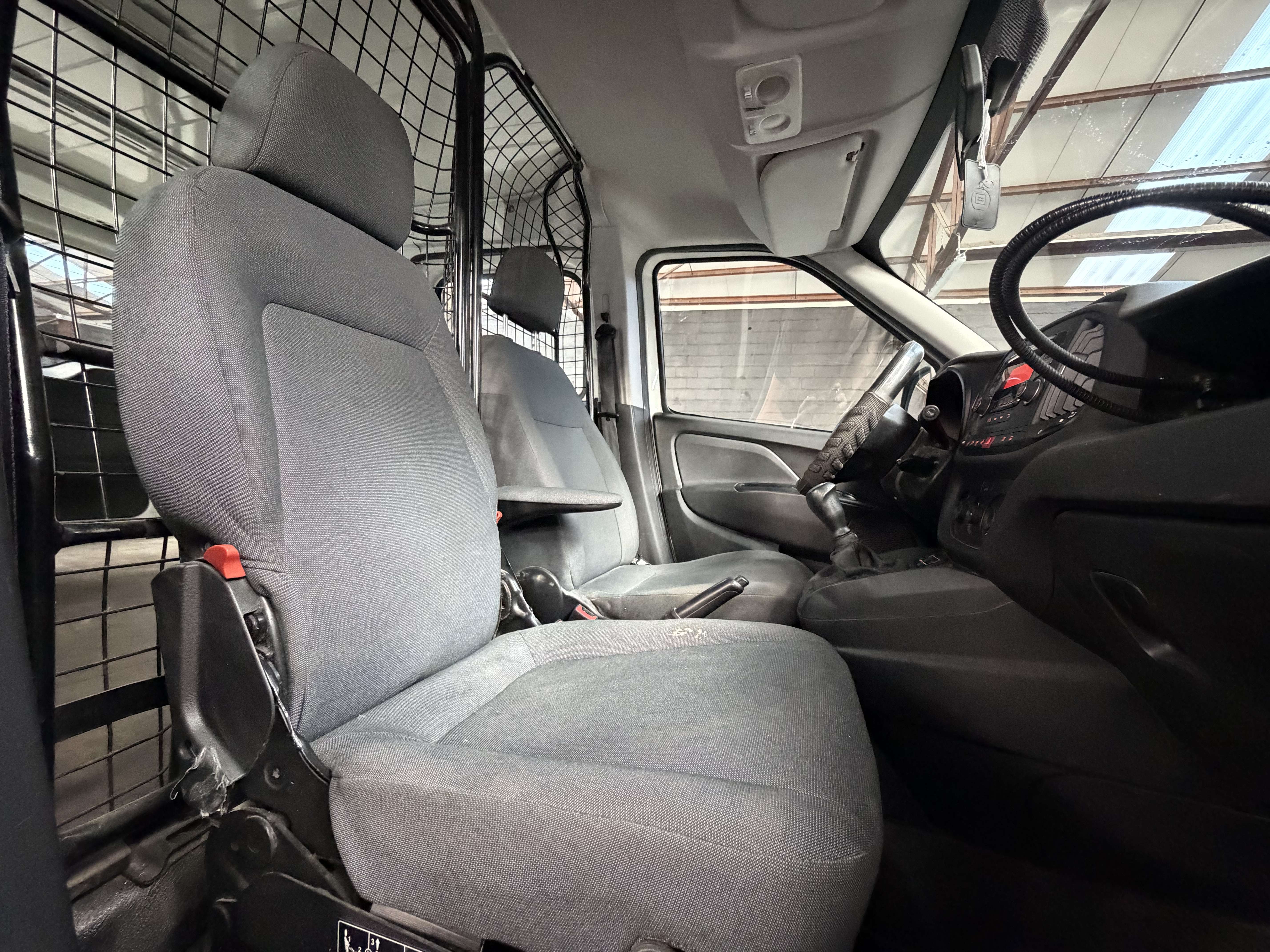 Fiat Doblo 1.3 D * UTILITAIRE * ATT REMORQUE * CLIM * BT