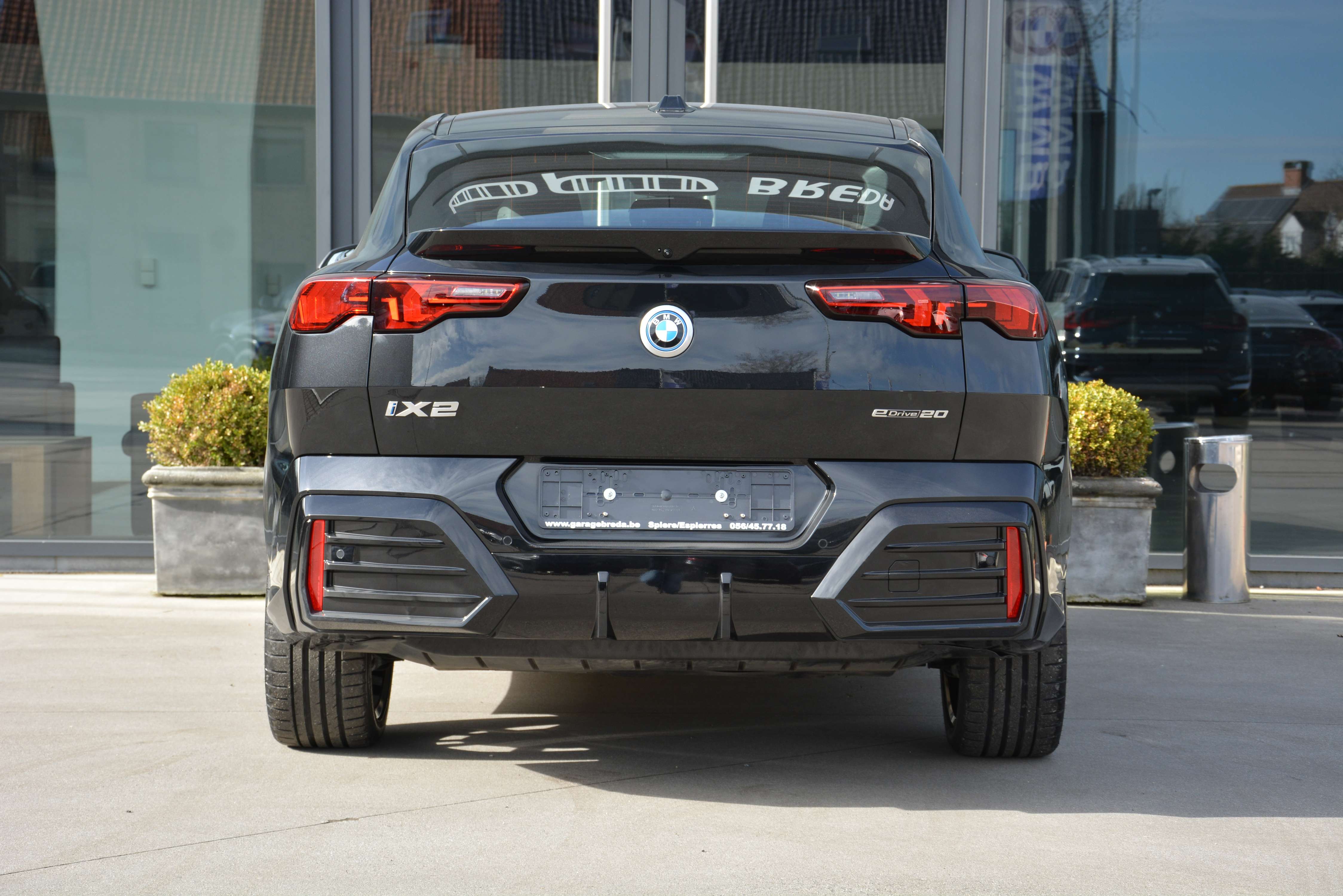BMW iX2 eDrive20 M Sport/ Camera360°/ LED/ Keyless