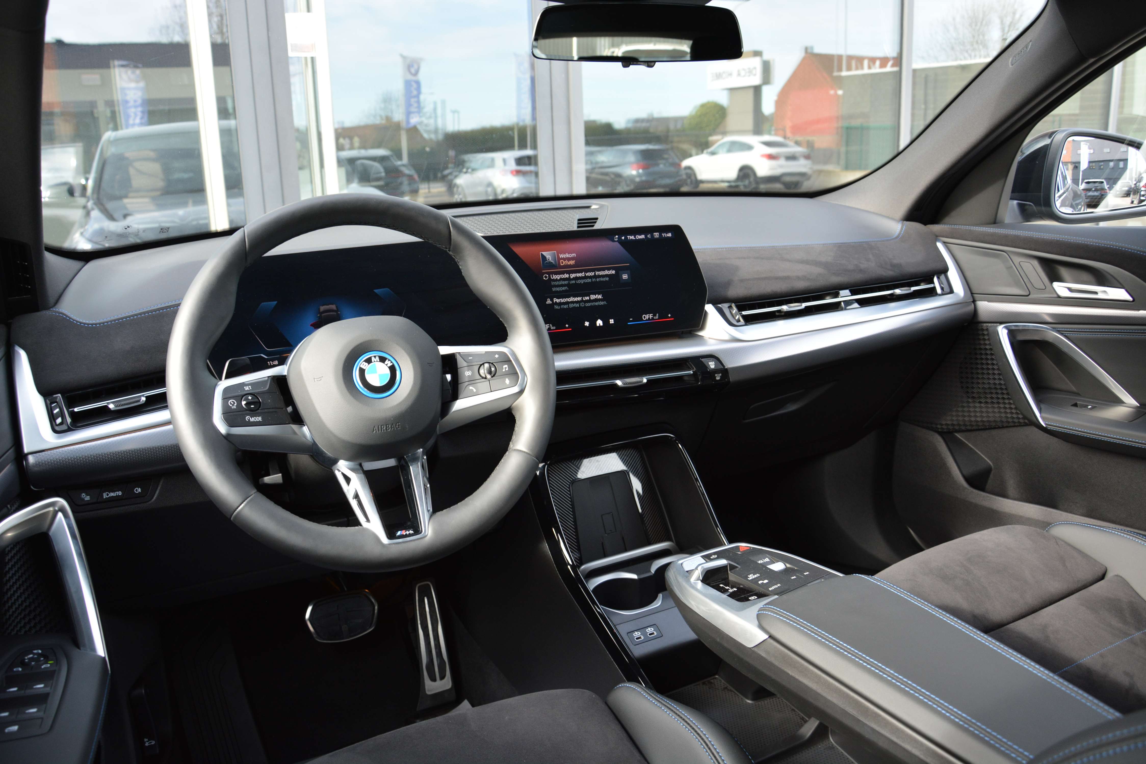 BMW iX2 eDrive20 M Sport/ Camera360°/ LED/ Keyless