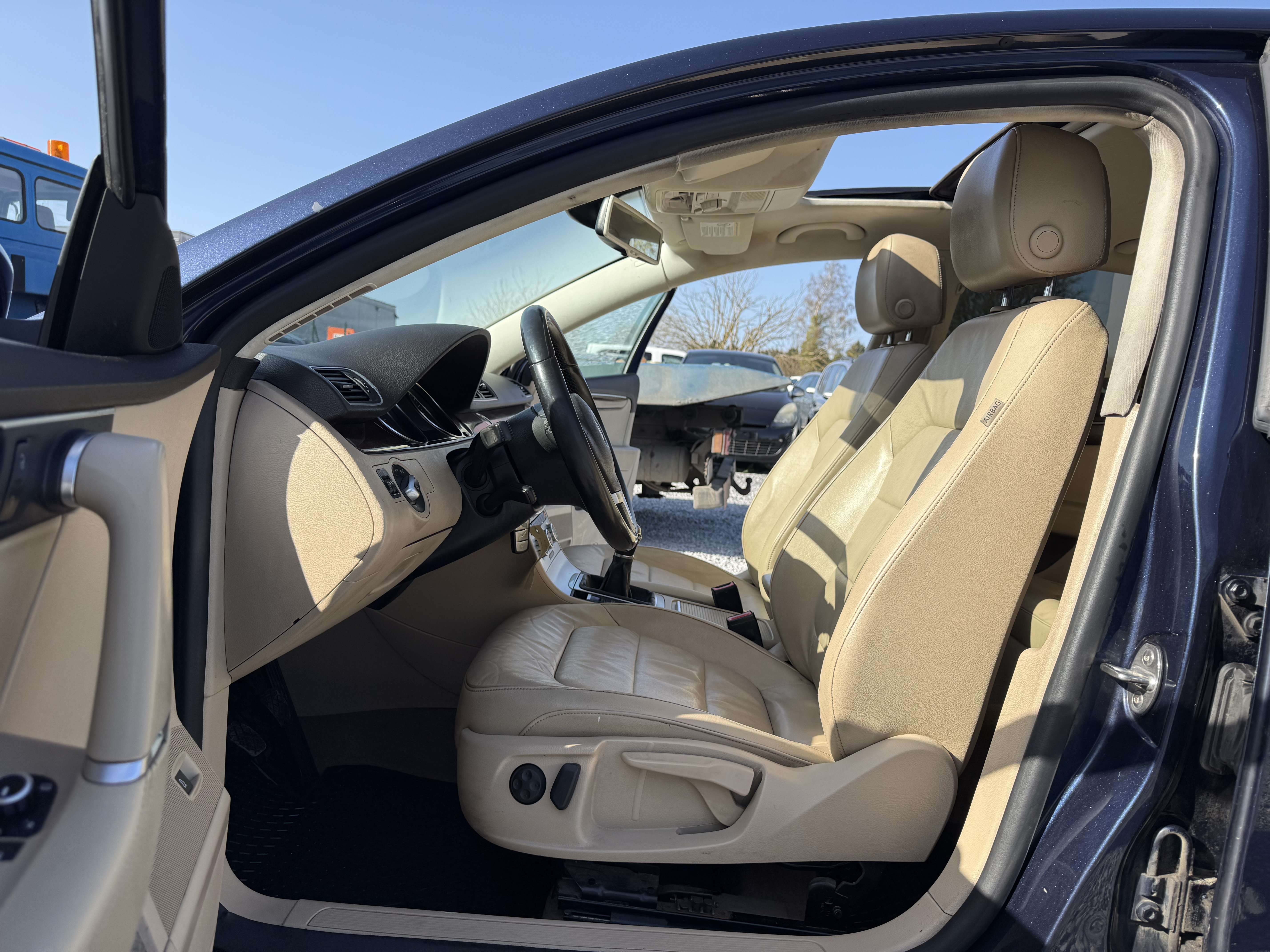 Volkswagen Passat Passat 1.6 CR TDi Highline - 2014 - NAVI - PANORAM