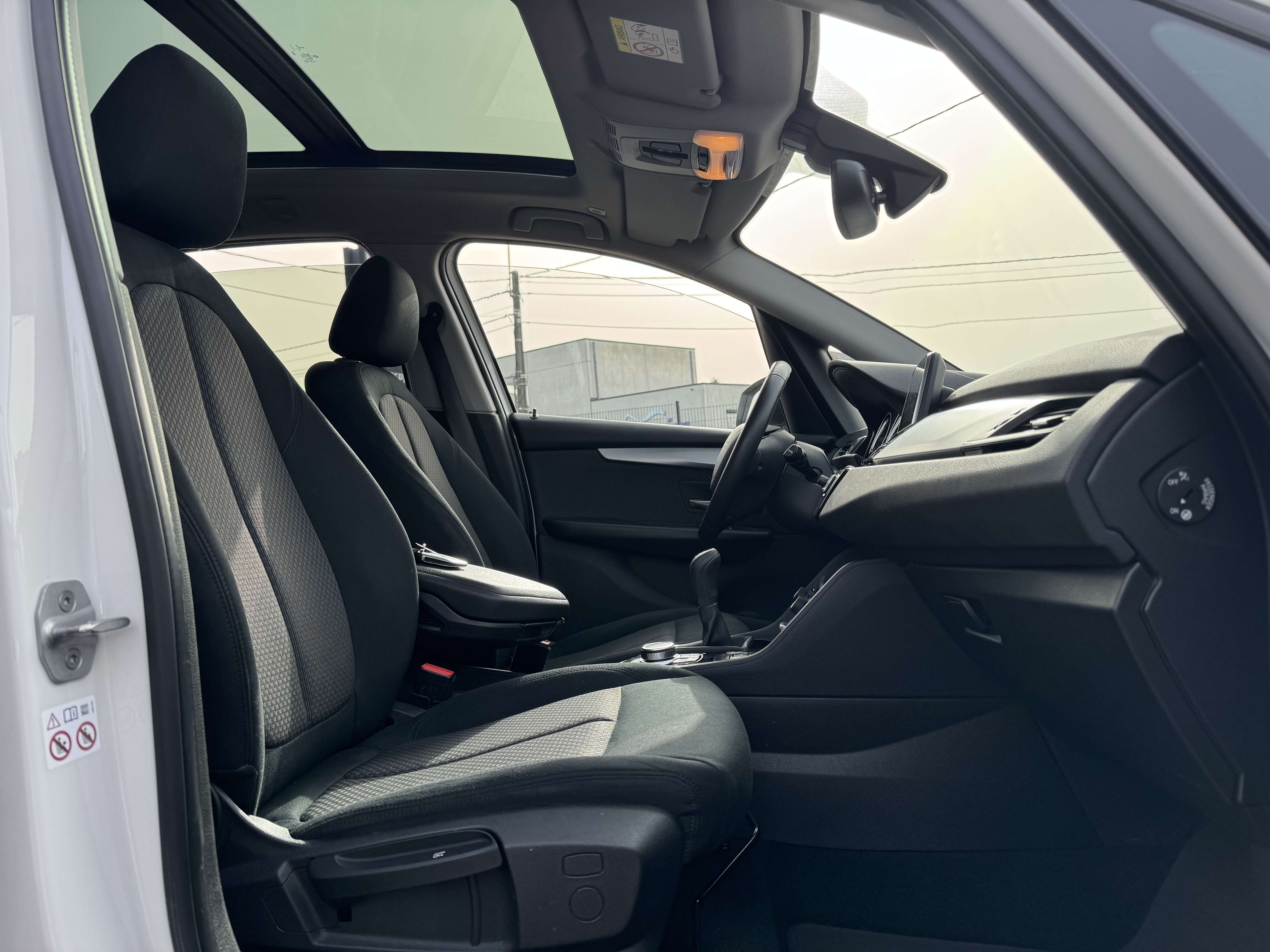 BMW 218 Active Tourer / NAV / PANO / LED / BLUETOOTH