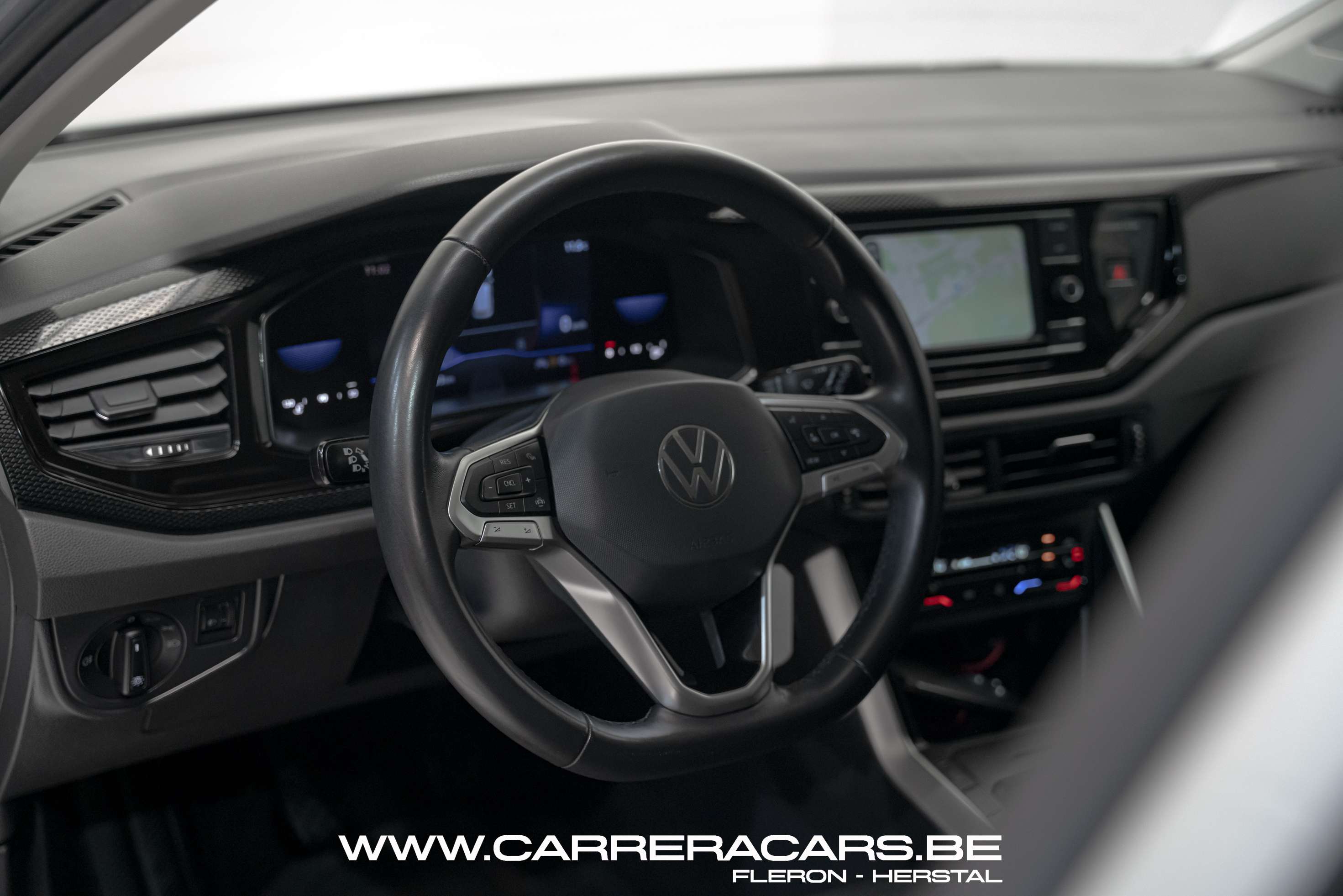 Volkswagen Polo 1.0 TSI R-Line*|CARPLAY*CRUISE*SG CHAUFF*GARANTIE