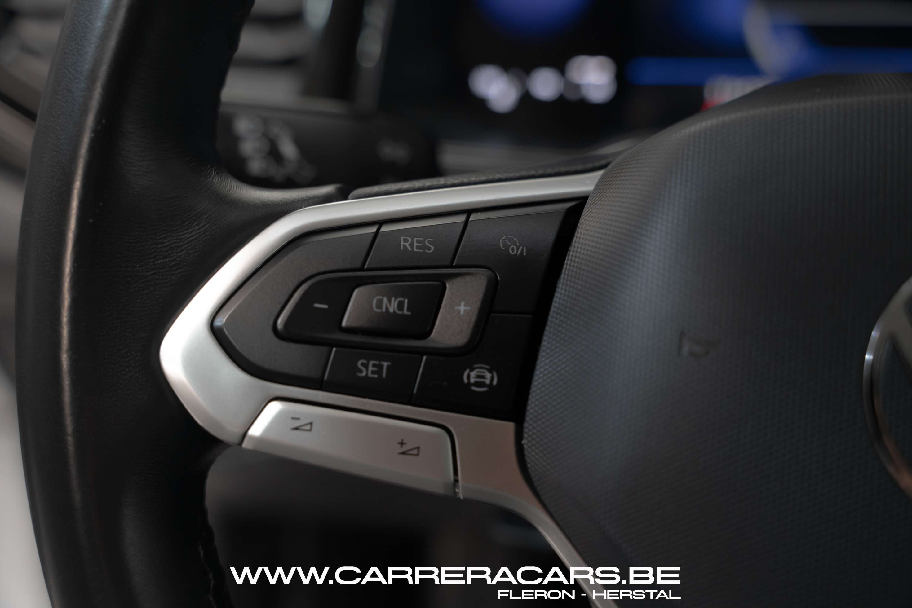 Volkswagen Polo 1.0 TSI R-Line*|CARPLAY*CRUISE*SG CHAUFF*GARANTIE