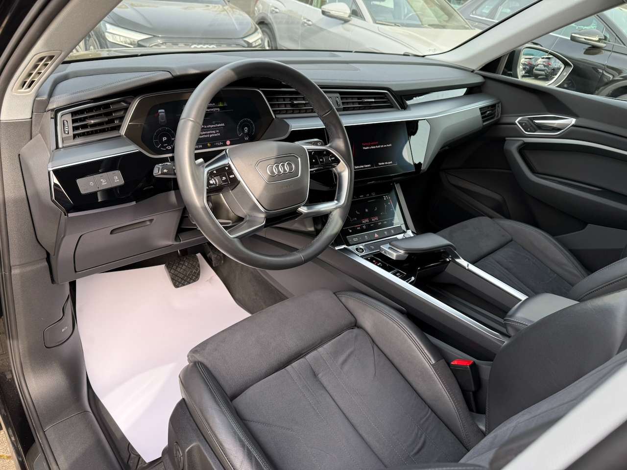 Audi e-tron 50 QUATTRO GPS CAMERA ZETELVER ELEKKOFFR ADAPTCRSE