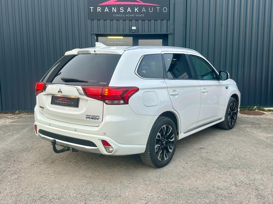 Mitsubishi Outlander 2.0I 200 PHEV Hybride rechargeable Essence Instyle - 2016 75 000 km Garantie