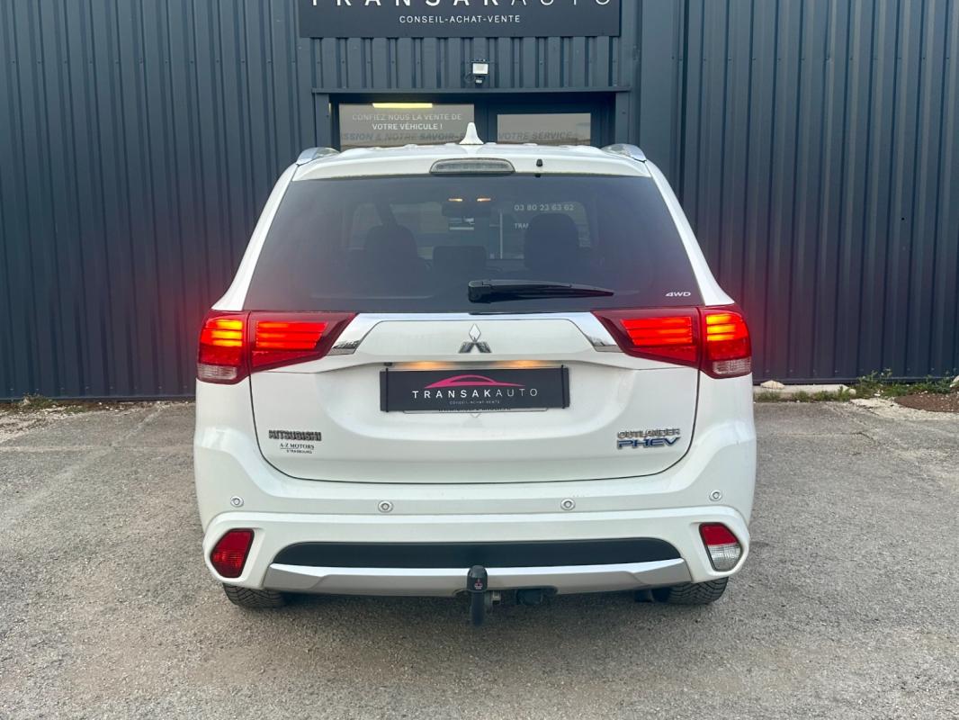 Mitsubishi Outlander 2.0I 200 PHEV Hybride rechargeable Essence Instyle - 2016 75 000 km Garantie