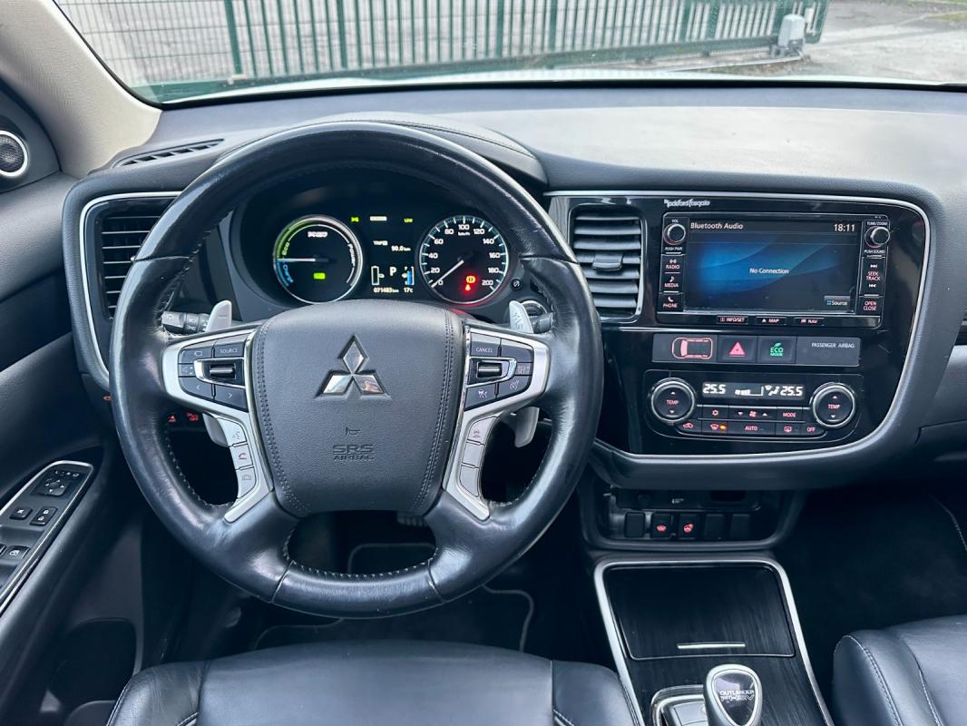 Mitsubishi Outlander 2.0I 200 PHEV Hybride rechargeable Essence Instyle - 2016 75 000 km Garantie