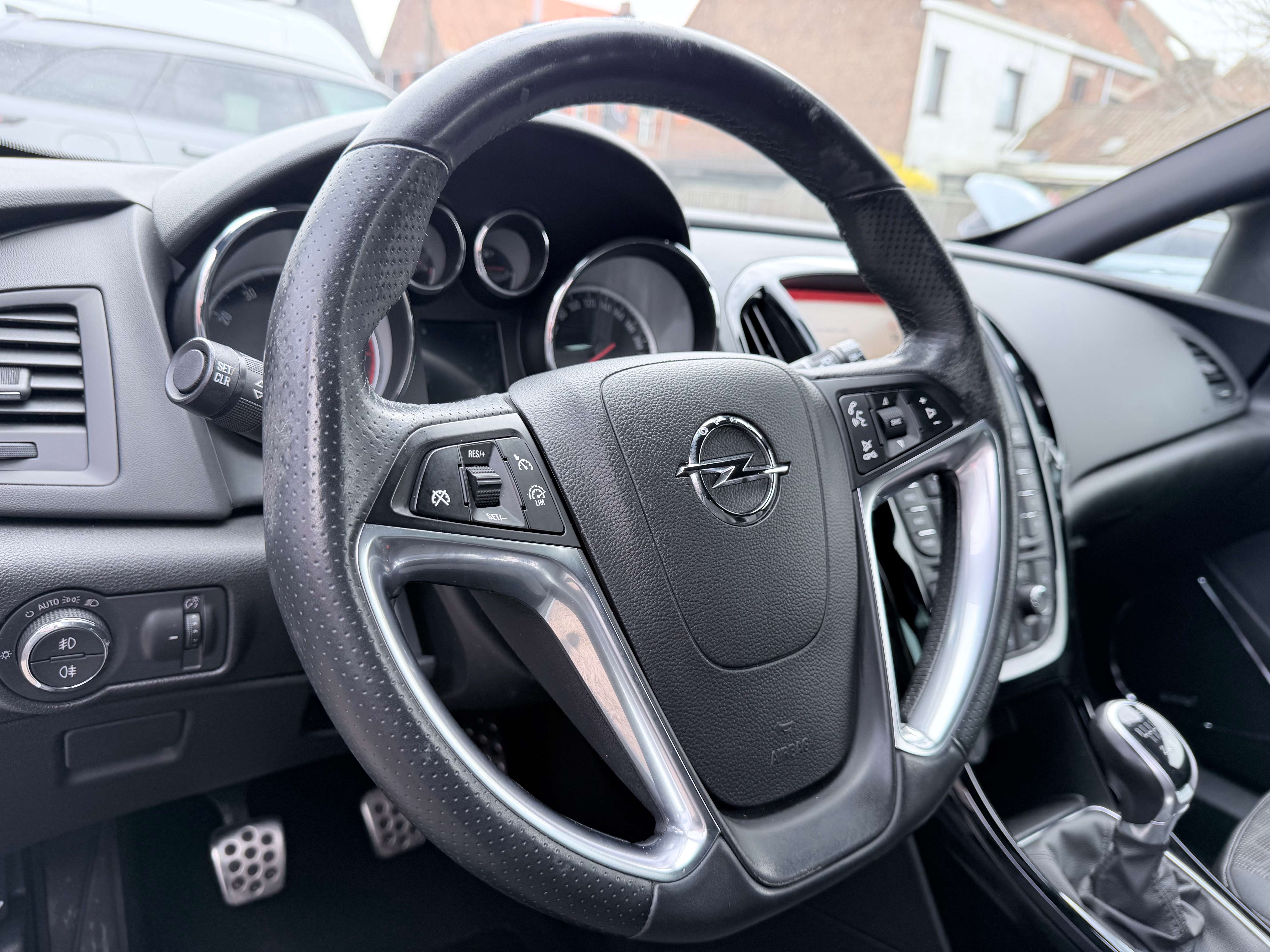 Opel Astra GTC 1.4 Turbo OPC-Line 1steHAND/1MAIN