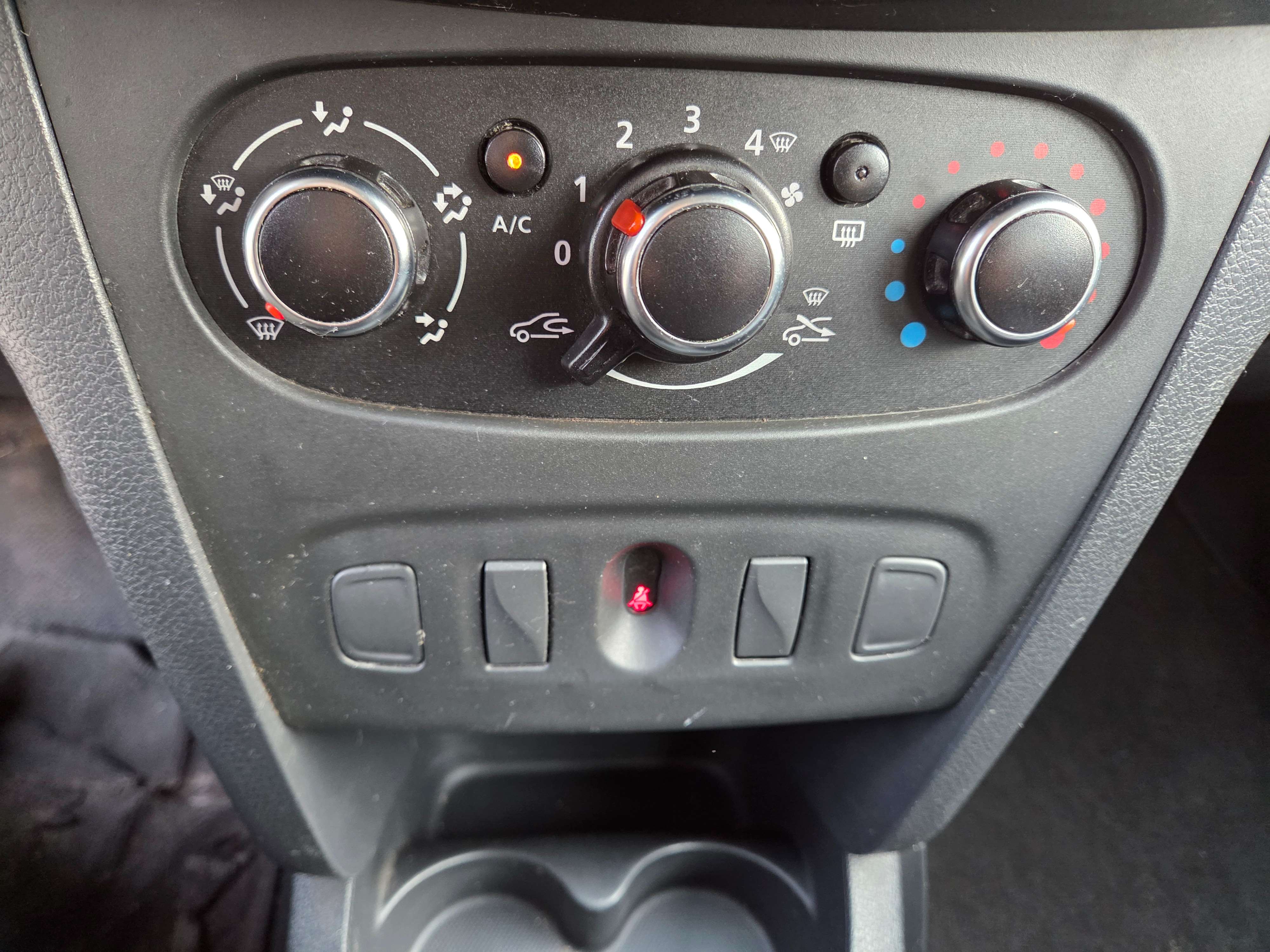 Dacia Logan Logan MCV 0.9 TCe Ambiance (EU6.2)
