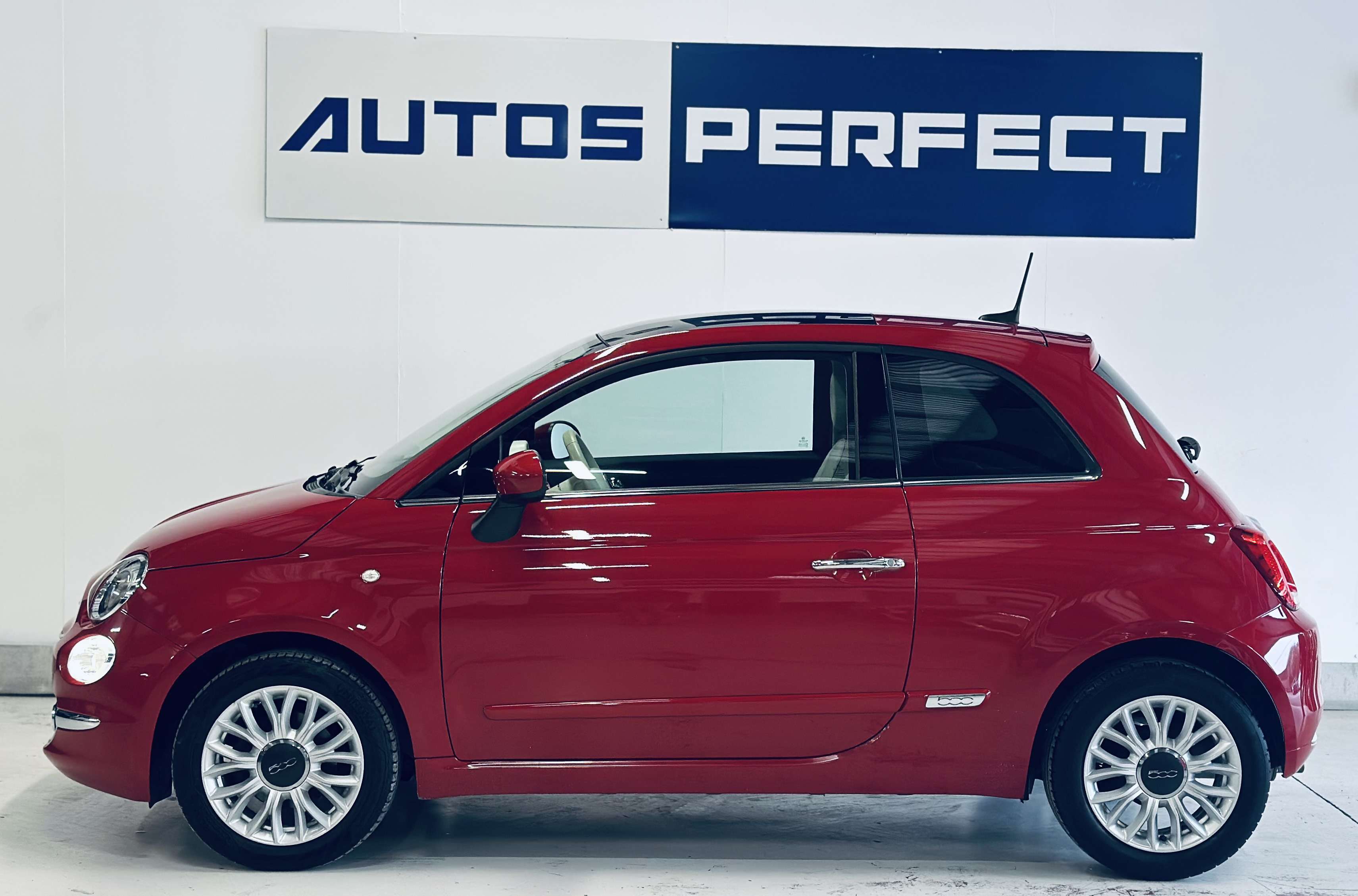 Fiat 500 1.2i TOIT PANO CRUISE CARPLAY 1ER PROPRIETAIRE