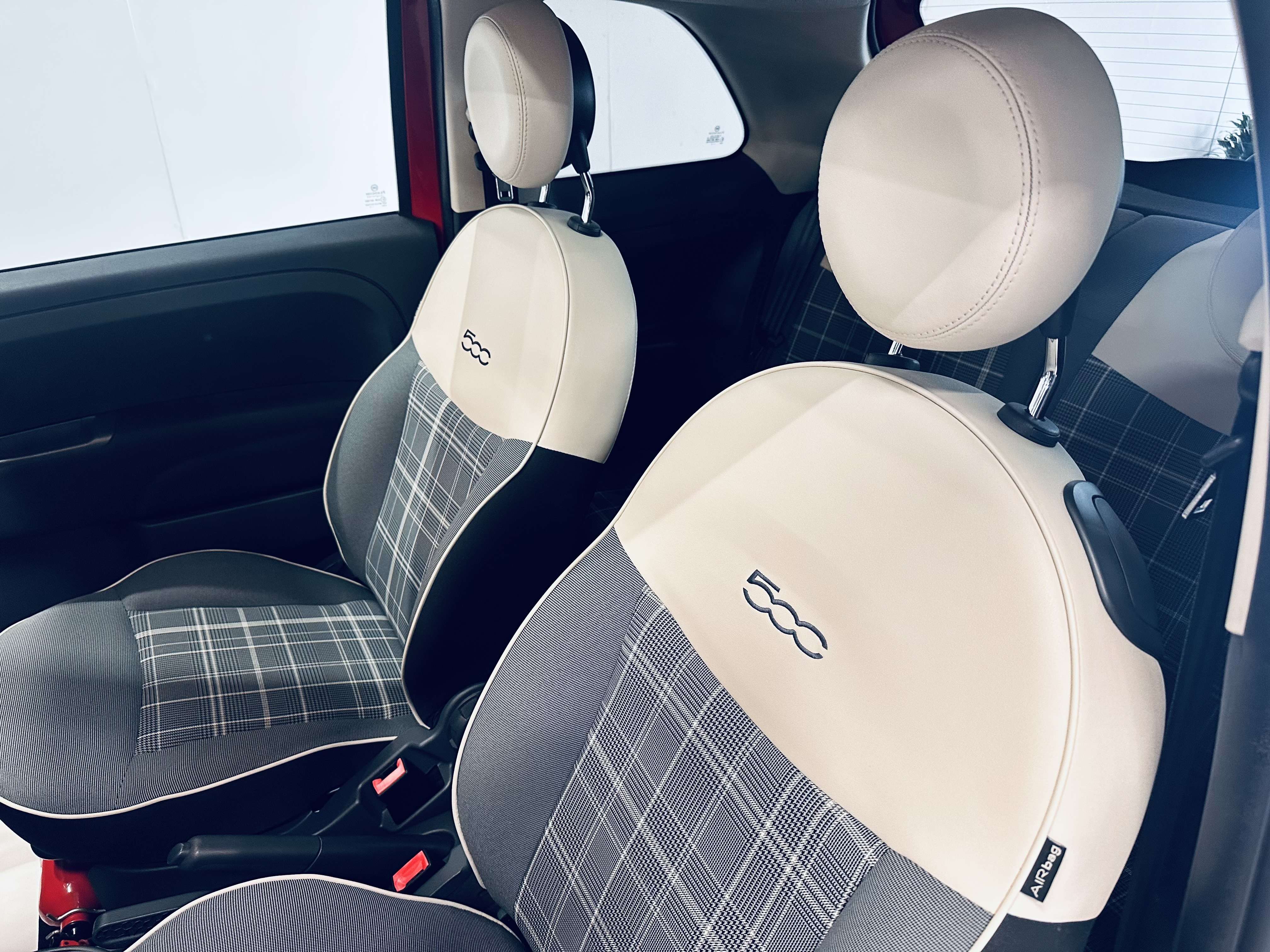 Fiat 500 1.2i TOIT PANO CRUISE CARPLAY 1ER PROPRIETAIRE