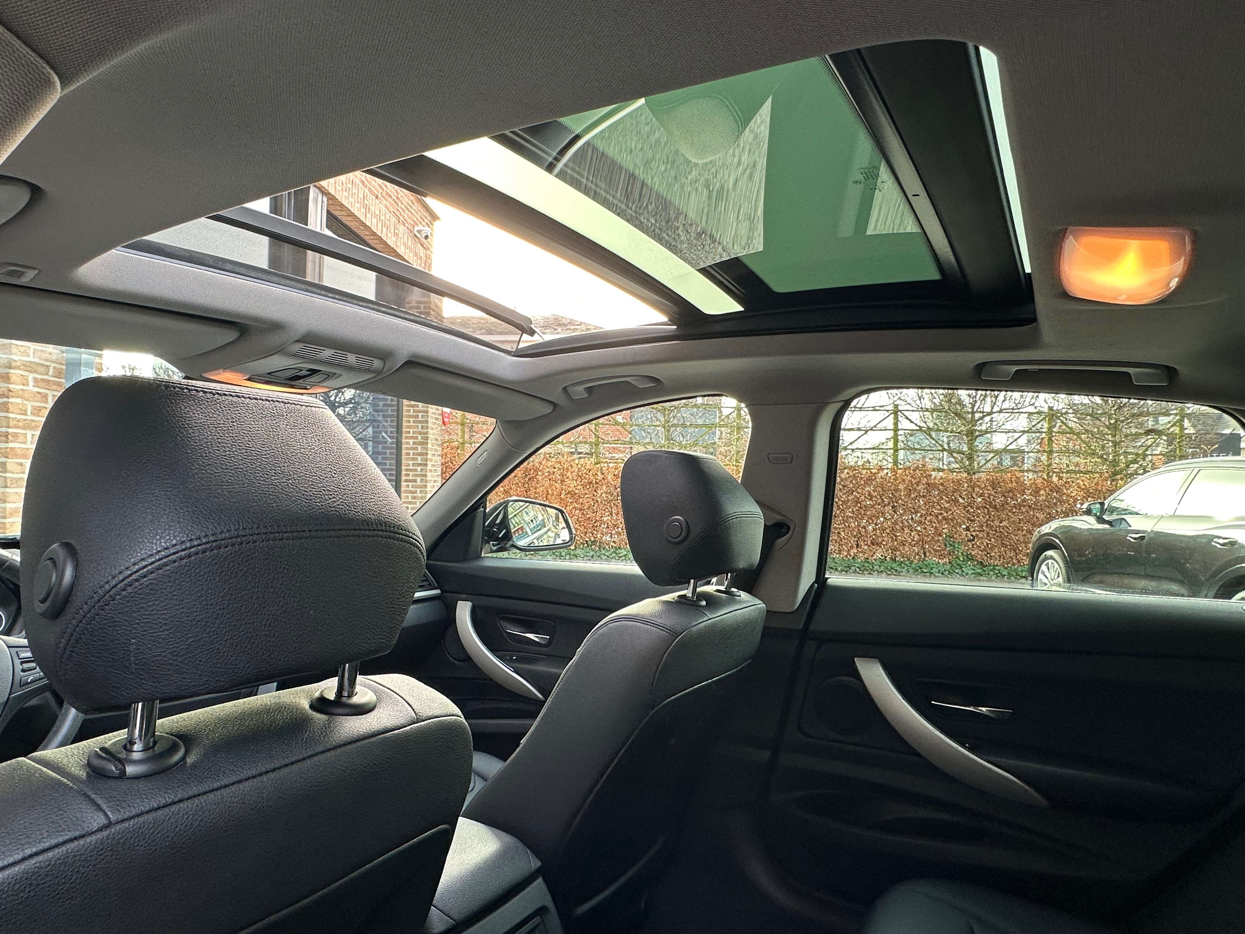 BMW 318 Gran Turismo dA Cuir I Navi pro I Pano I Clim